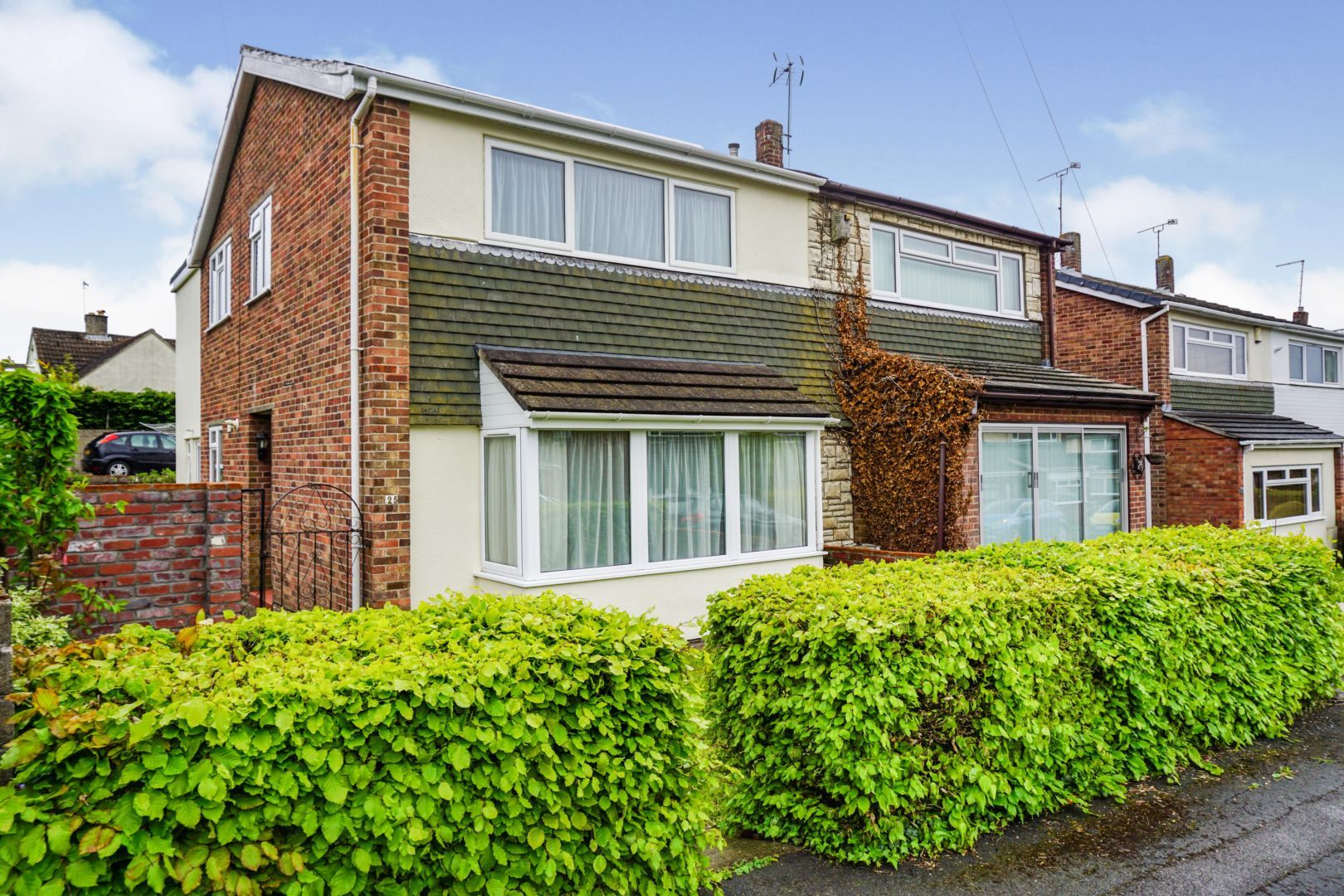 4 bed semidetached house for sale in Woodmans Vale, Chipping Sodbury