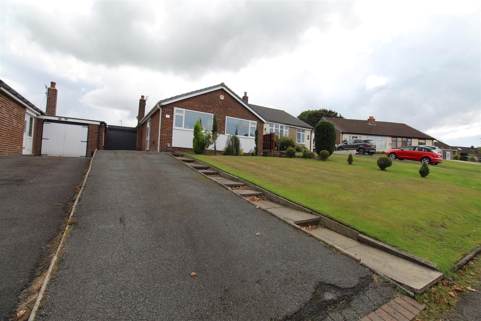 2 bed detached bungalow to rent in Patterdale Road, Harwood, Bolton BL2