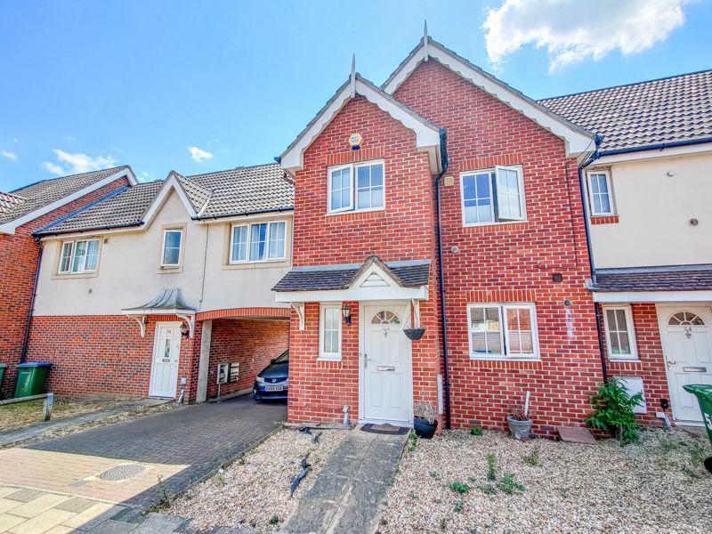 3 bed terraced house for sale in Waterside Close, London SE28 Zoopla