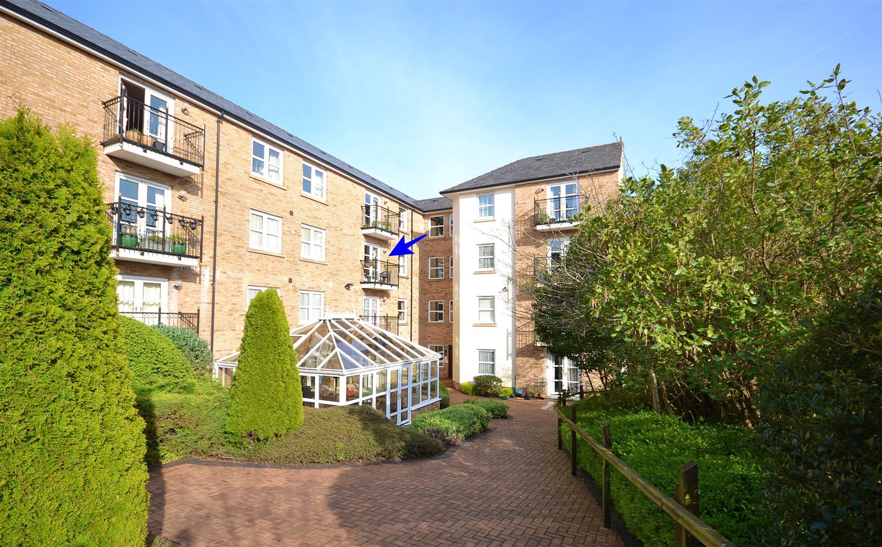 1 bed flat for sale in The Parade, Carmarthen SA31 Zoopla