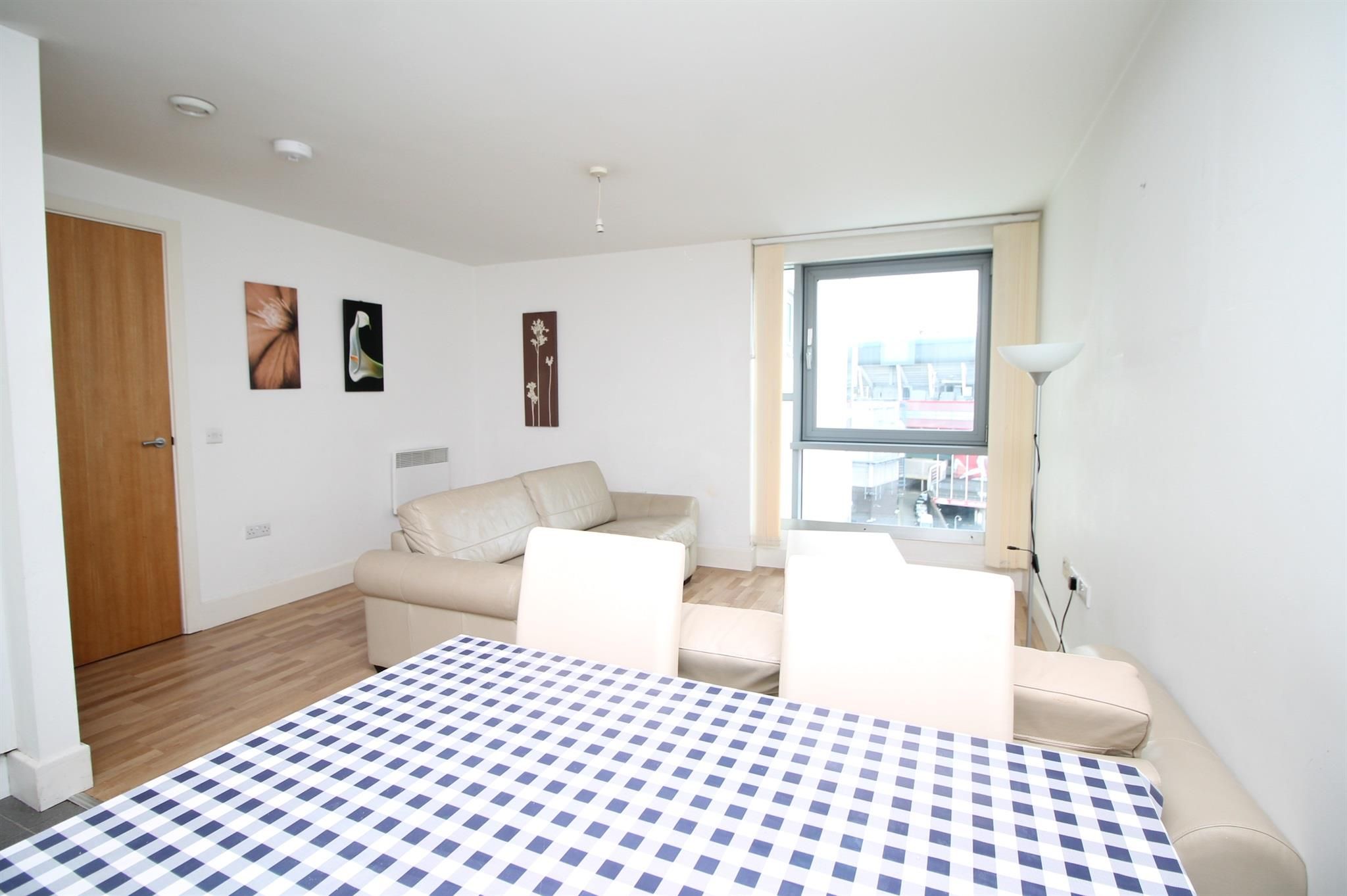 2 bed flat to rent in Golate Street, Cardiff CF10 Zoopla