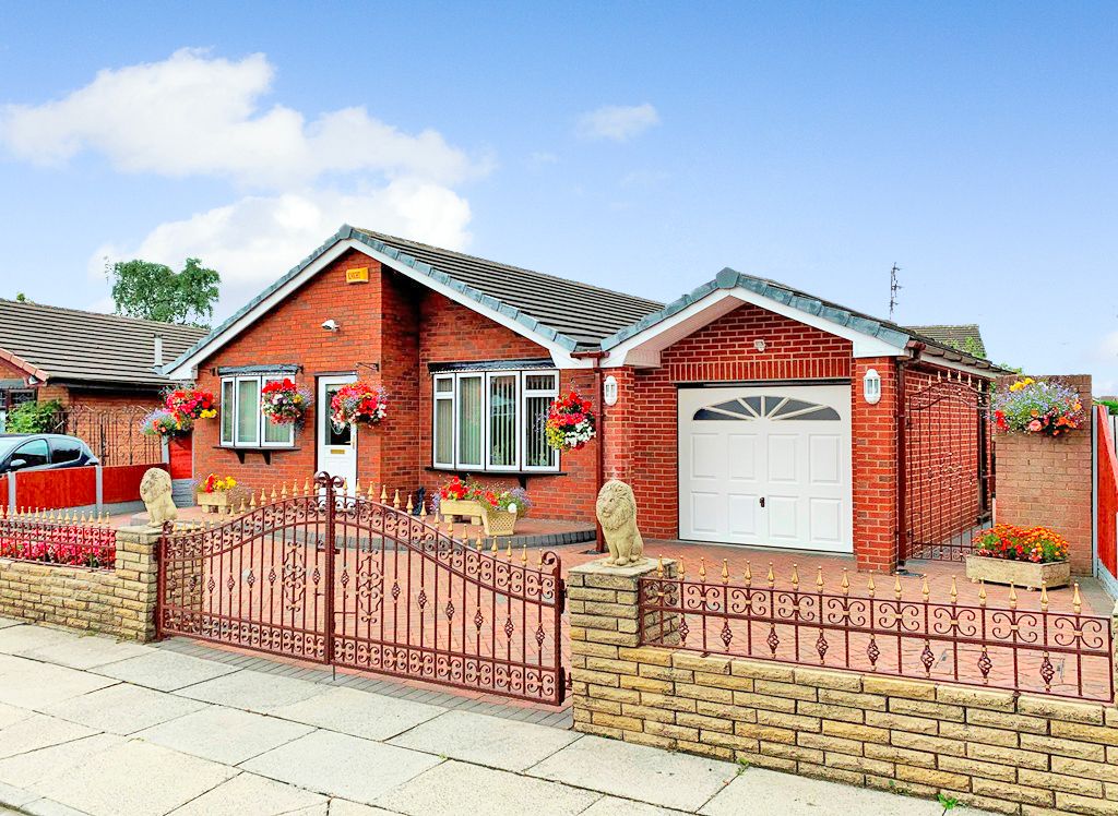 Bracebridge Drive, Kew, Southport PR8  