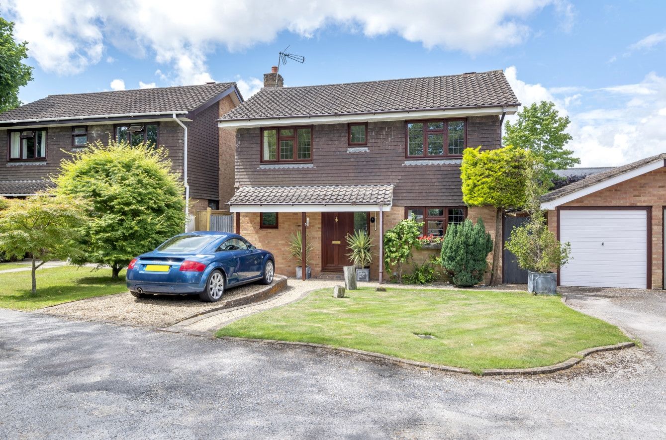 4 bed detached house for sale in Tristan Gardens, Tunbridge Wells TN4 Zoopla