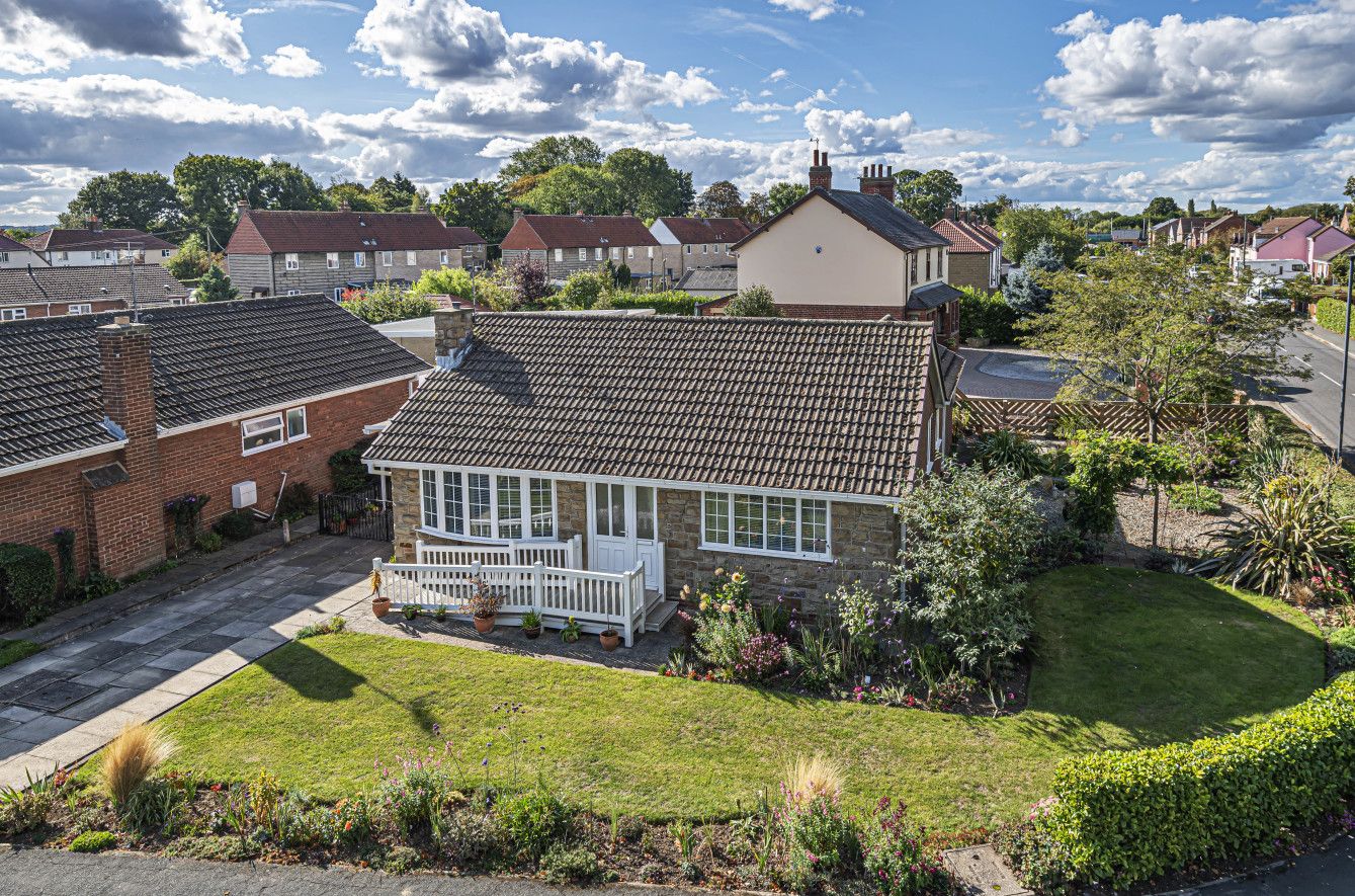 3 bed detached bungalow for sale in Oakwood Close, Church Fenton