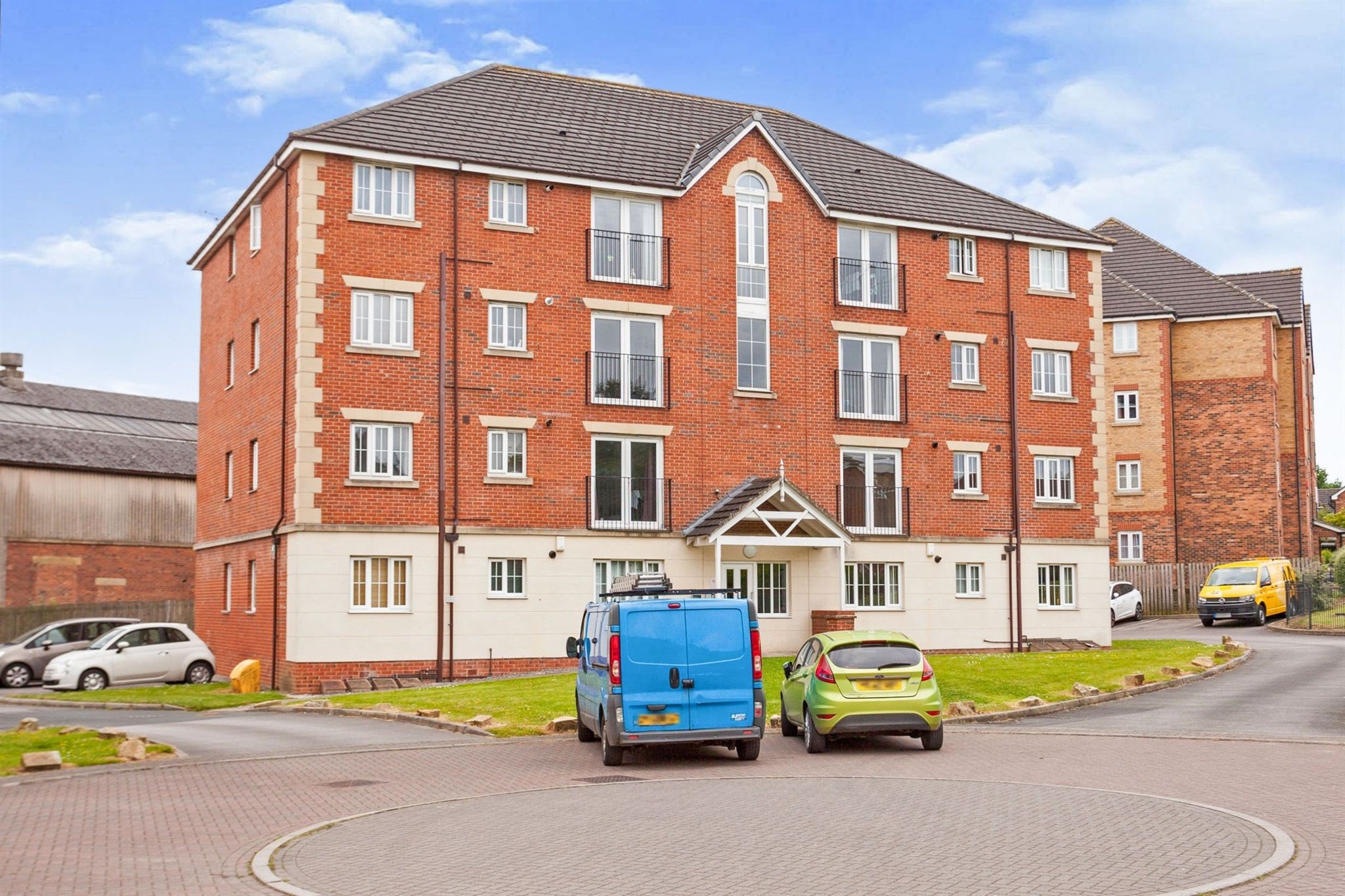2 bed flat for sale in Moorcroft, Ossett WF5 Zoopla