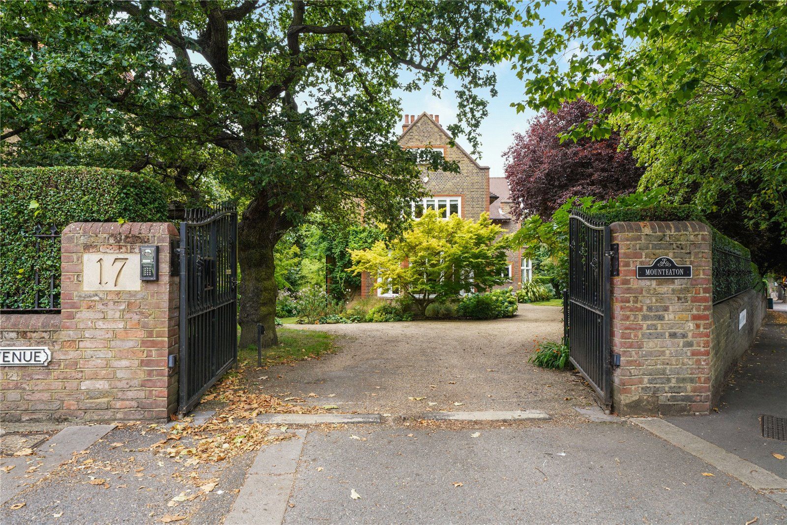 8 bed detached house for sale in Mount Avenue, London W5 Zoopla