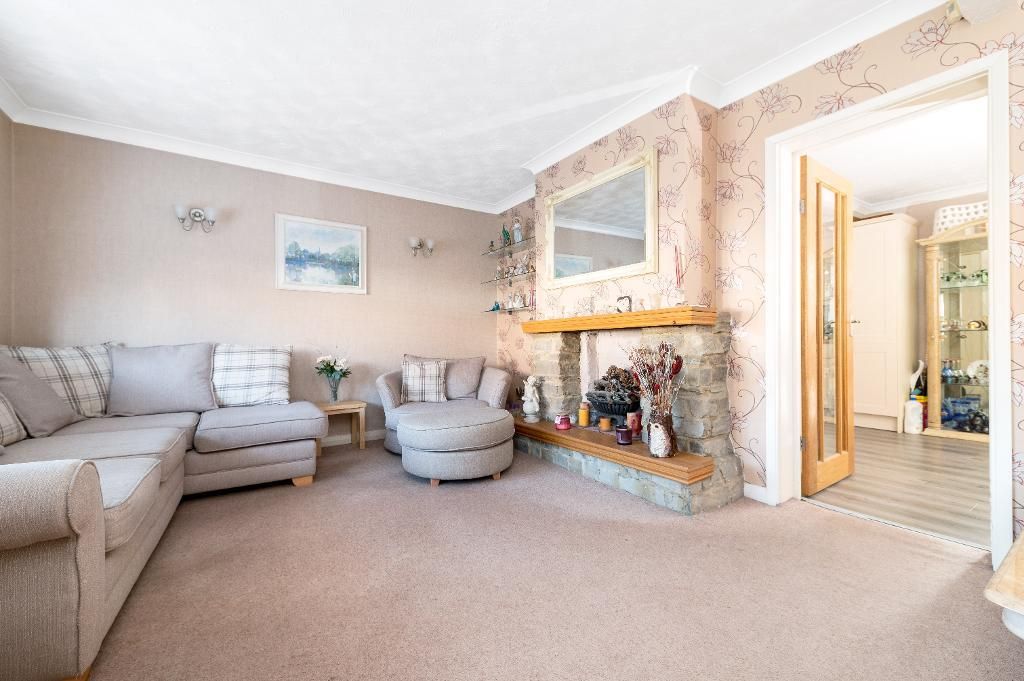 3 bed end terrace house for sale in Elizabeth Way, Orpington, Kent BR5
