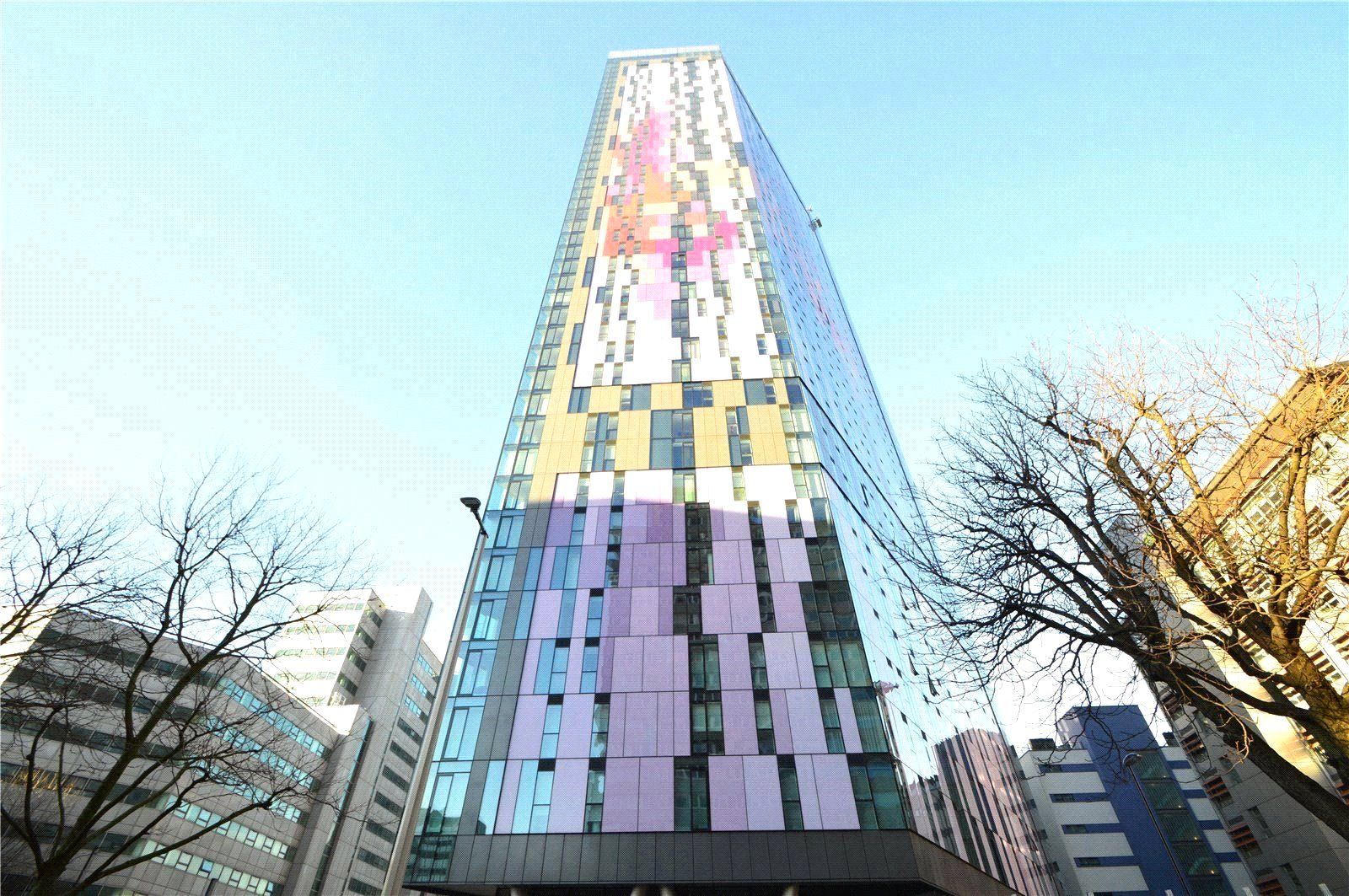 Pinnacle Apartments, Saffron Central Square, East Croydon, London CR0  