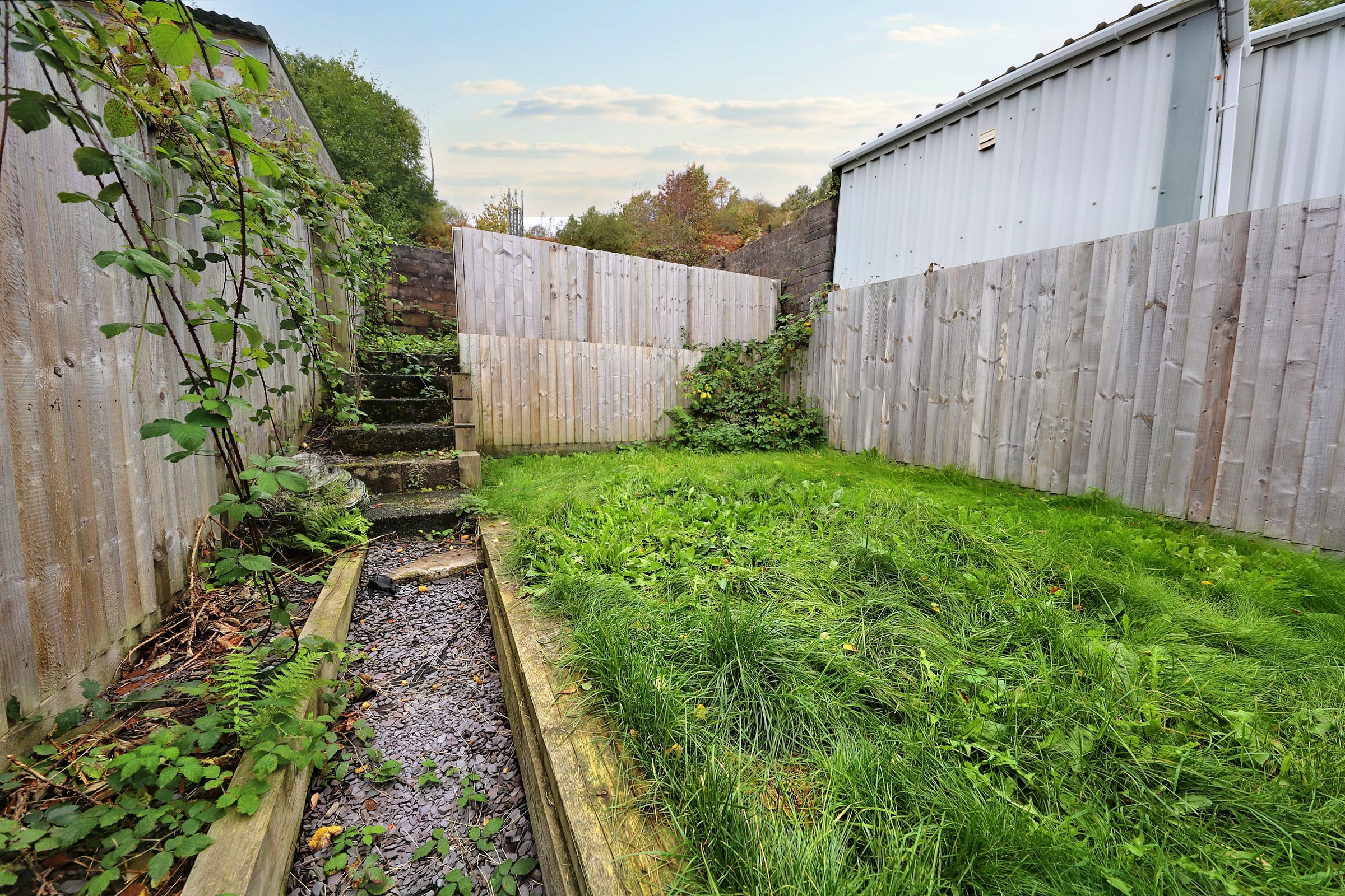 3 bed end terrace house to rent in Graig Street, Ferndale CF43 Zoopla