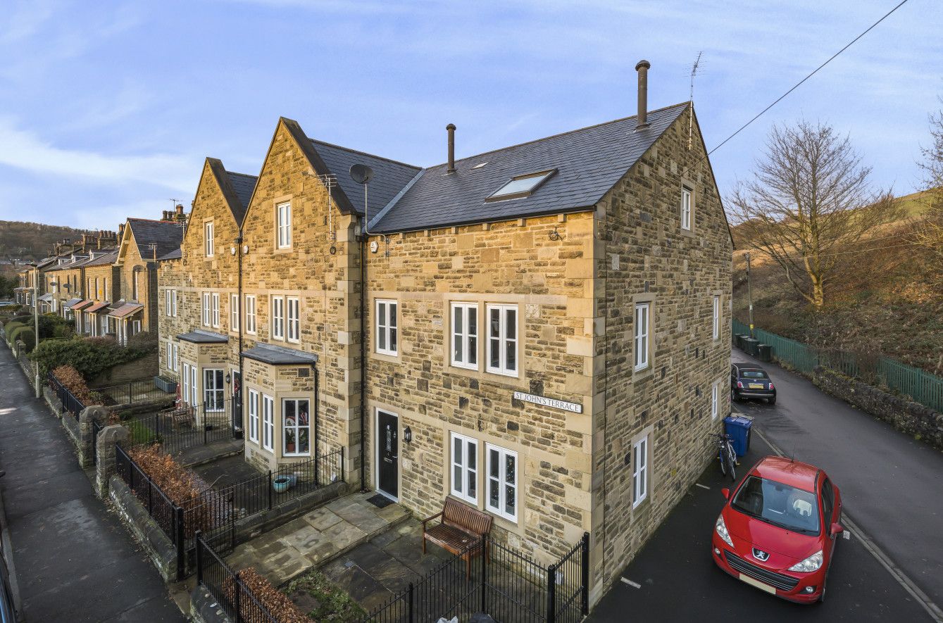 4 bed end terrace house for sale in St. Johns Terrace, Settle, North