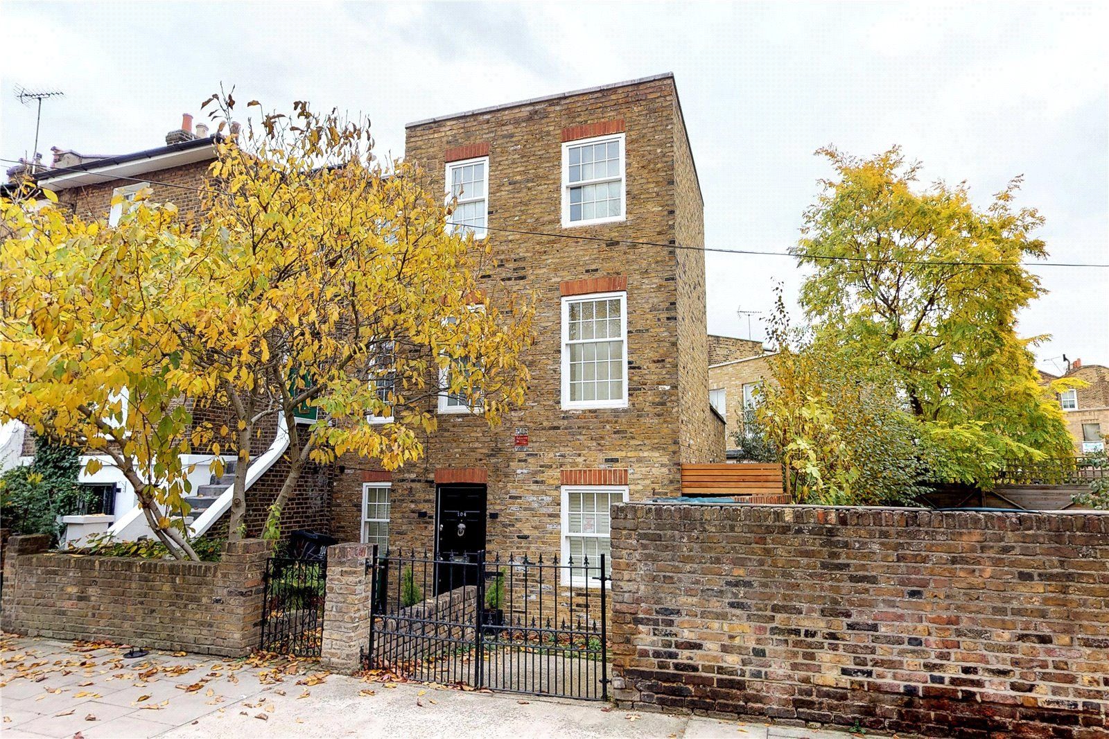 4 bed end terrace house for sale in De Beauvoir Road, London N1 Zoopla