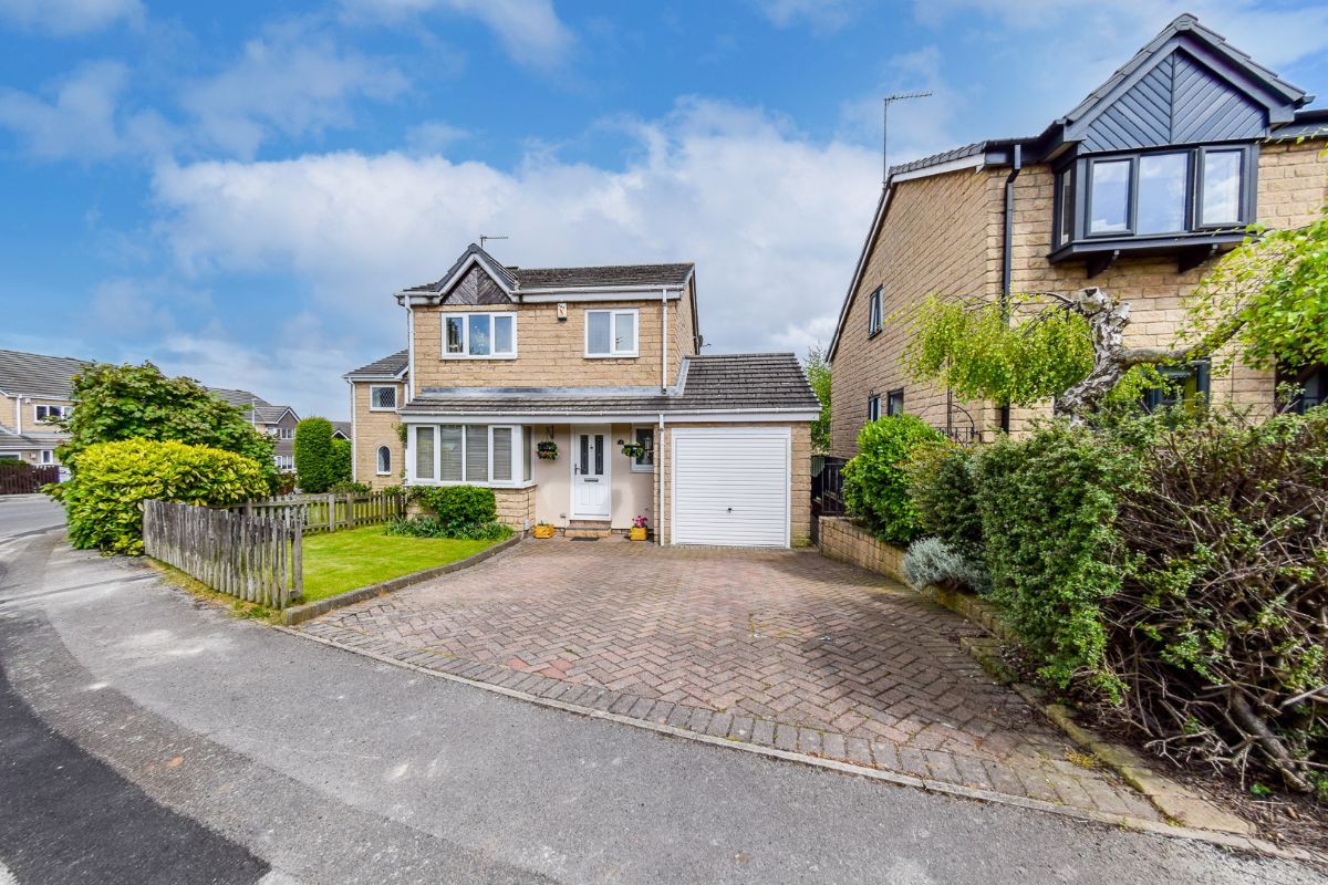 3 bed detached house for sale in Millstone Rise, Liversedge WF15 Zoopla