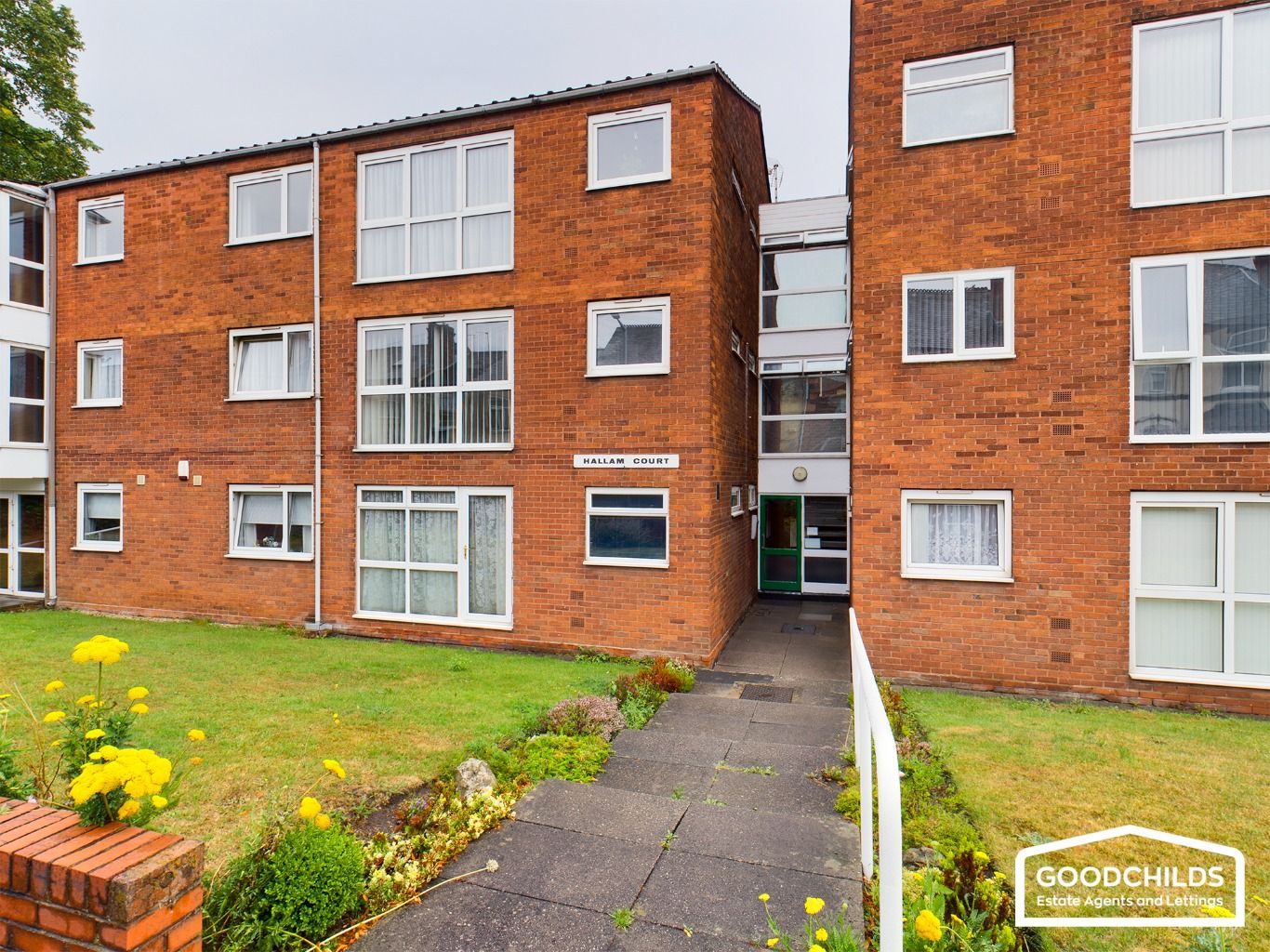 2 bed flat to rent in Hallam Street, West Bromwich B71 Zoopla