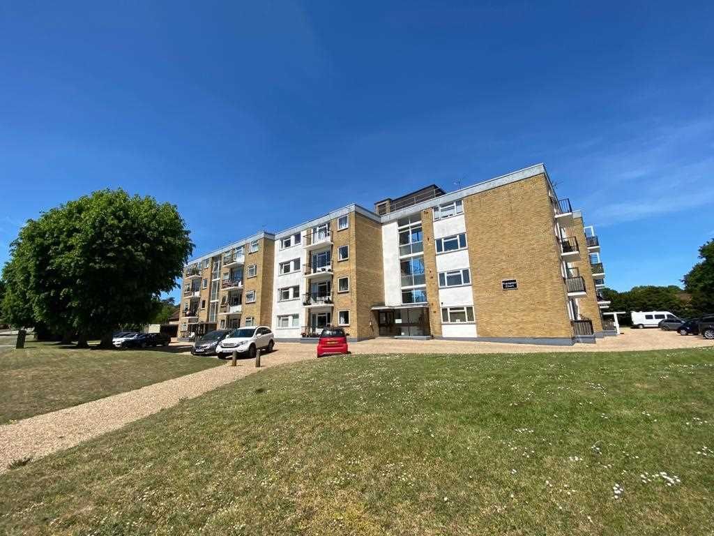 2 bed flat for sale in Denham Green Lane, Denham, Uxbridge UB9 Zoopla
