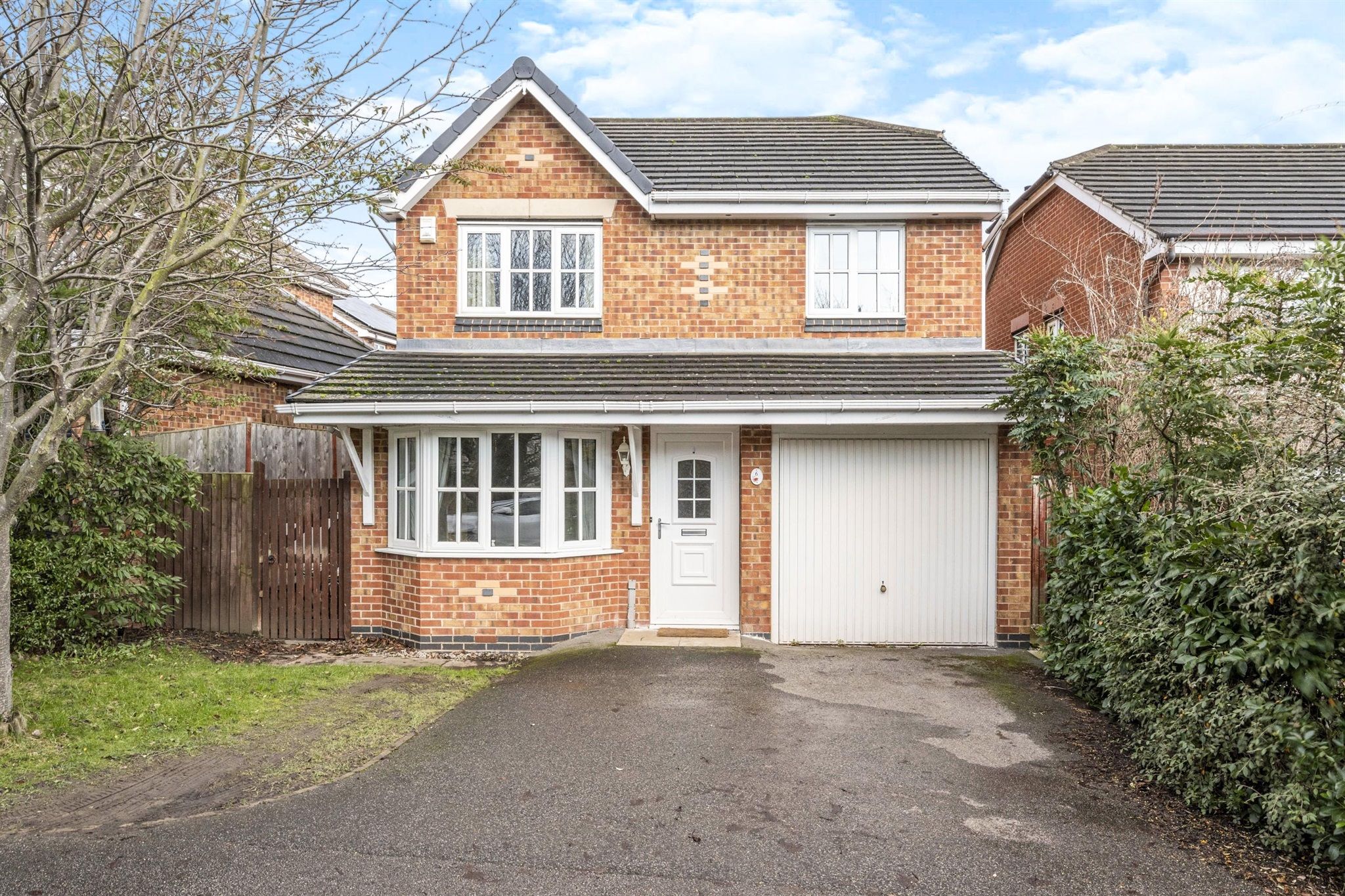 4 bed detached house for sale in Lawnwood Drive, Goldthorpe, Rotherham