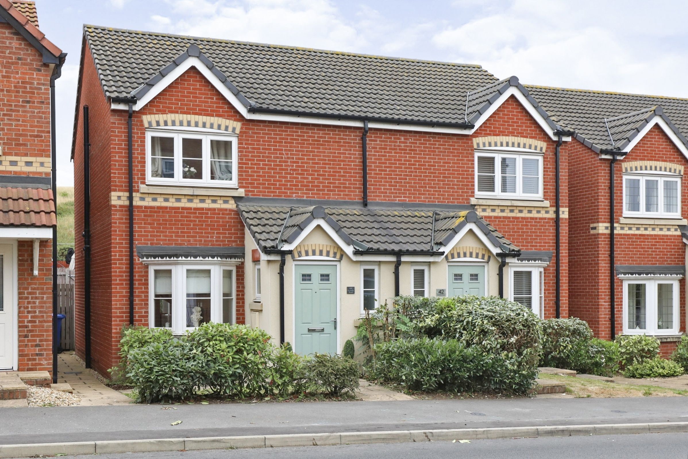 3 bed semidetached house for sale in Scrooby Road, Harworth, Doncaster