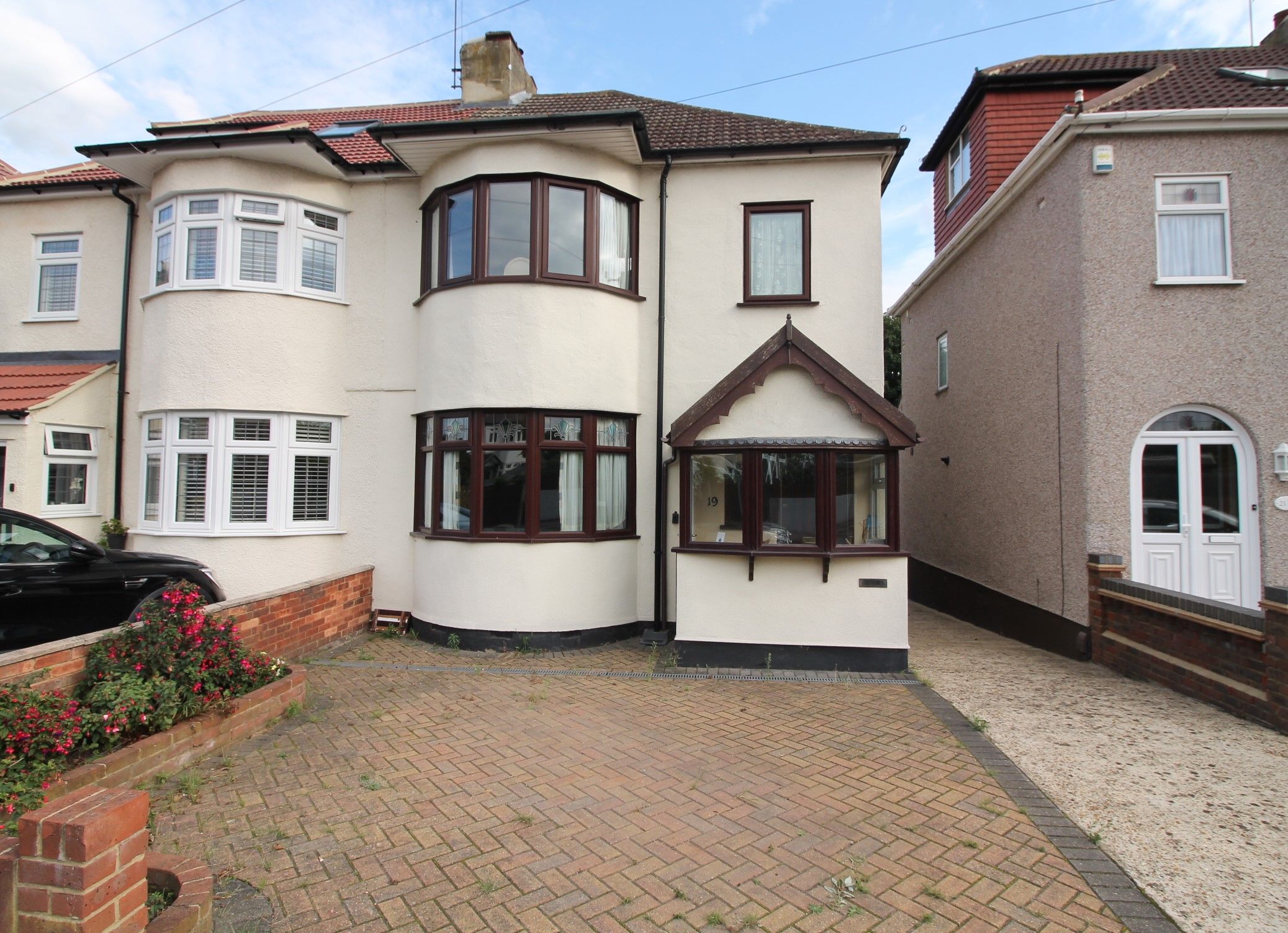 3 bed semidetached house for sale in Kinfauns Avenue, Hornchurch RM11