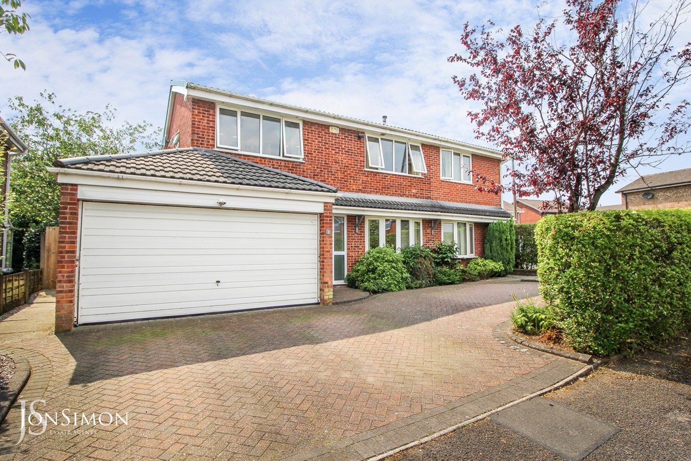 6 bed detached house for sale in Thetford Close, Brandlesholme, Bury