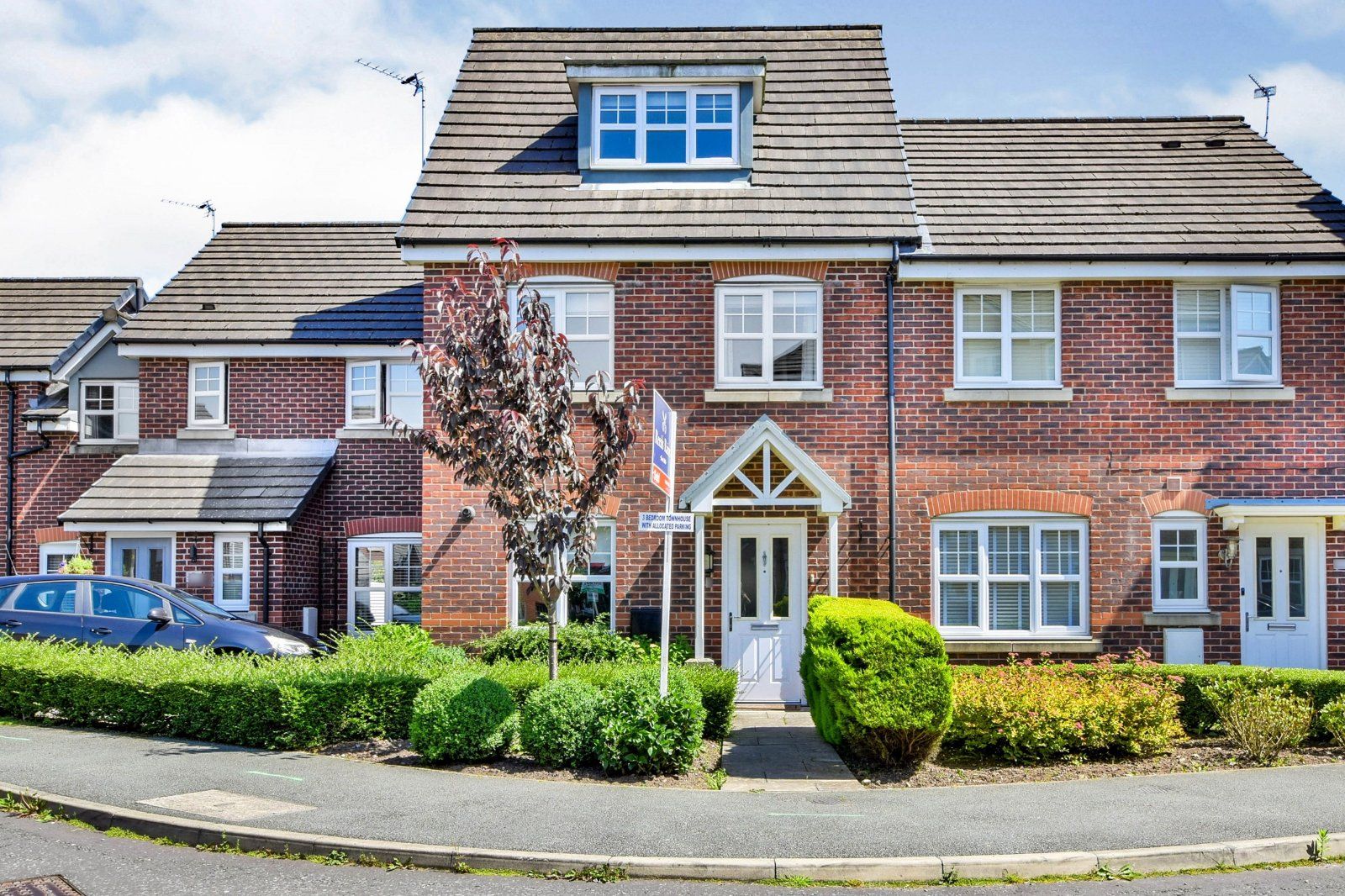 3 bed detached house to rent in Jasmine Avenue, Macclesfield, Cheshire
