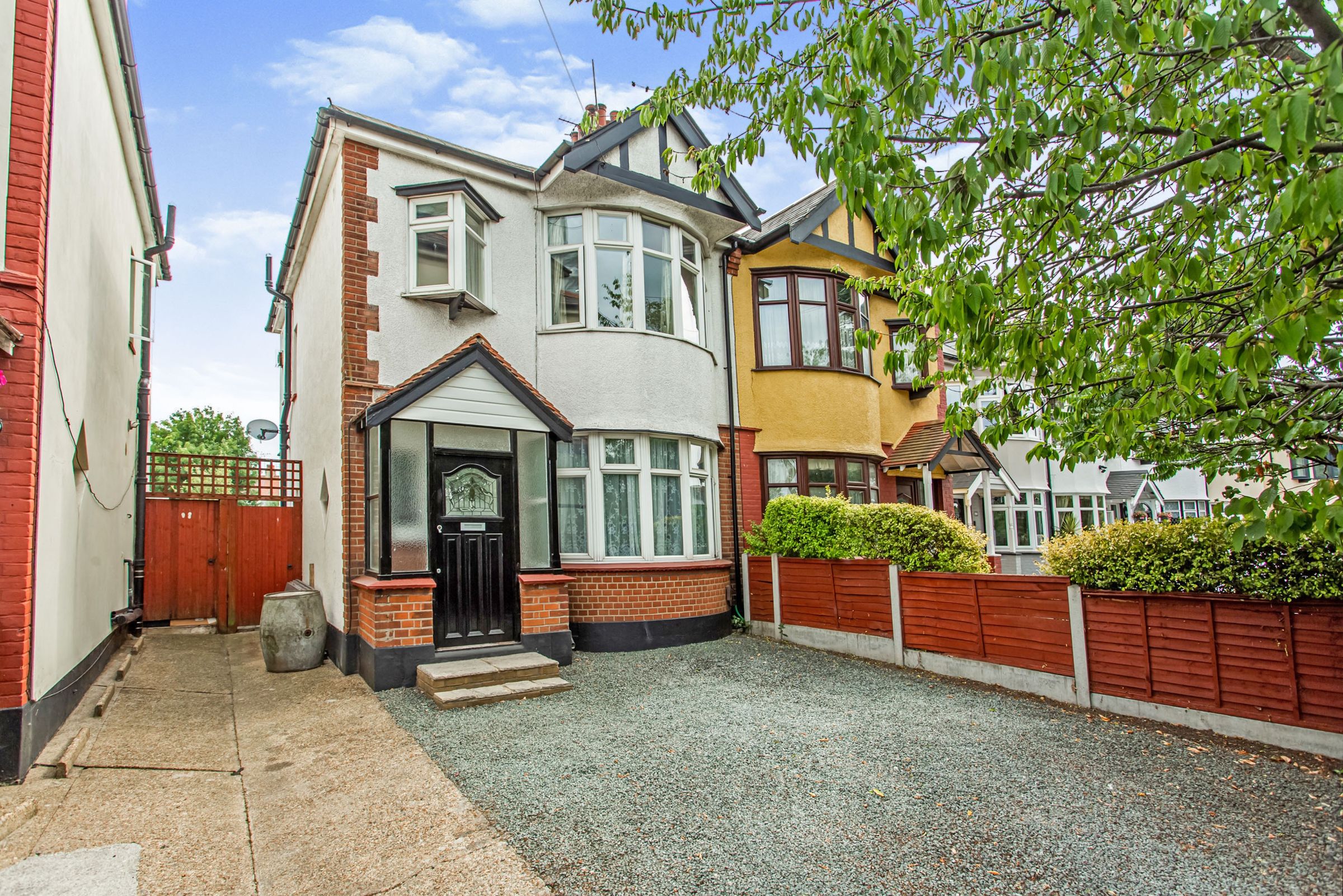 3 bed semidetached house for sale in Eastern Avenue, SouthendOnSea