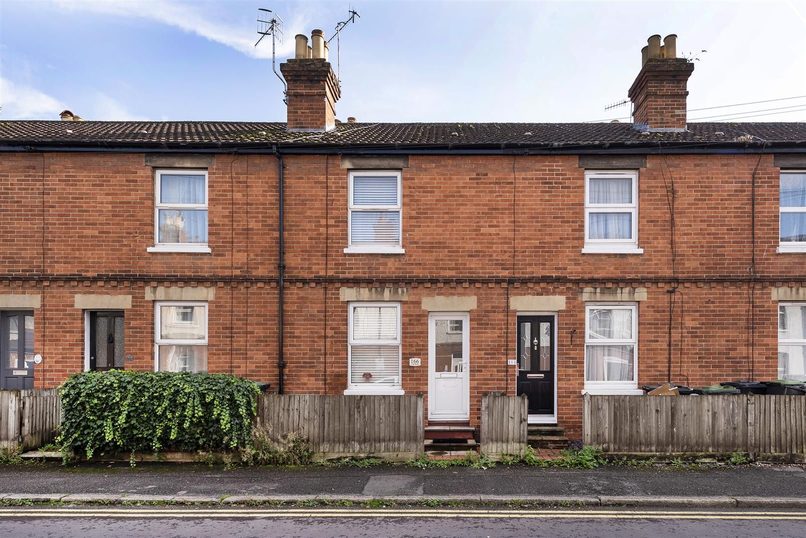 2 bed terraced house for sale in Vale Road, Tonbridge TN9 Zoopla