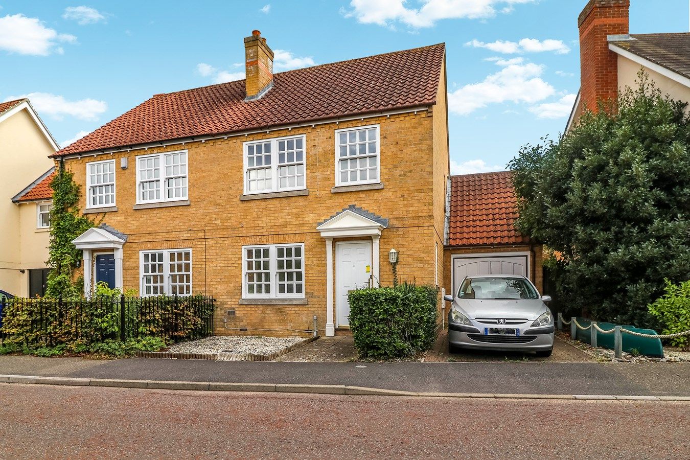 3 bed semidetached house for sale in Admirals Walk, Wivenhoe, Colchester CO7 Zoopla