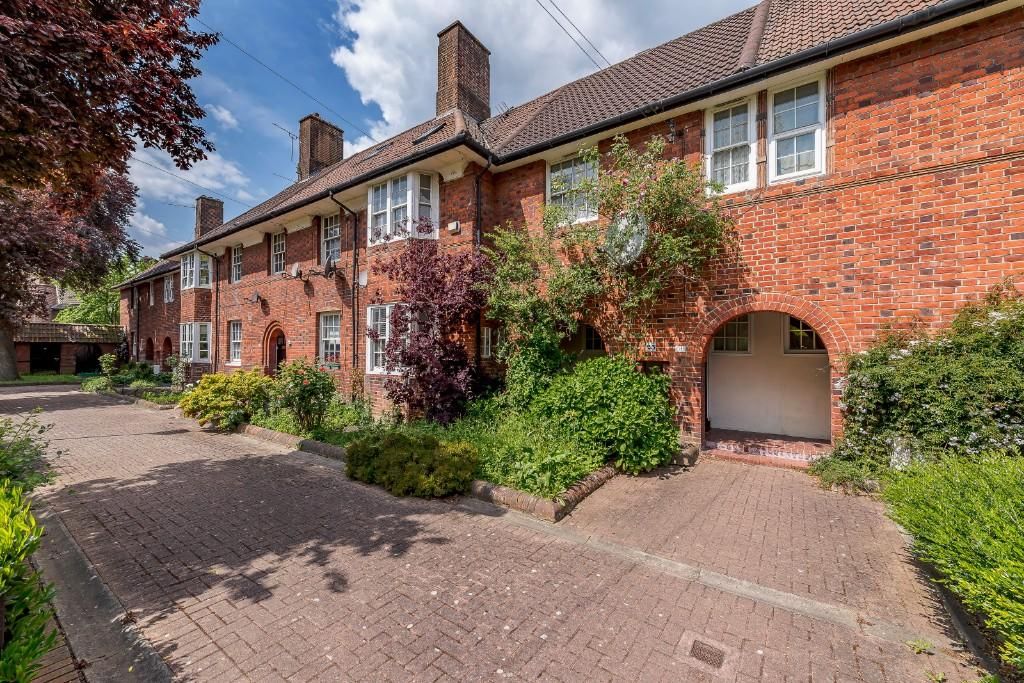 Foliot Street, East Acton, London W12  