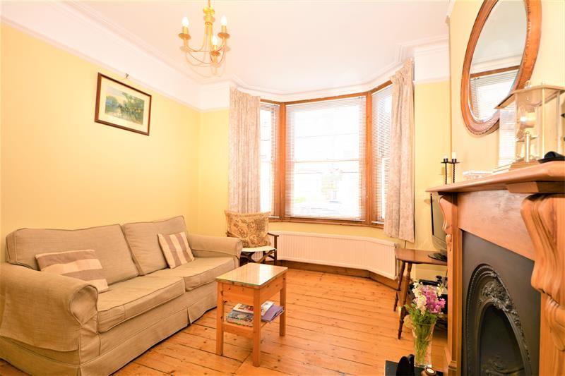 Brackenbury Road, London N2