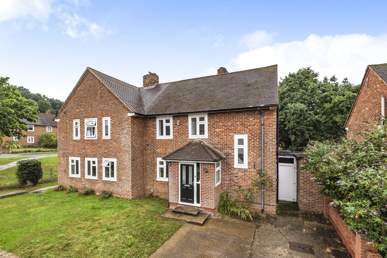 3 bed semidetached house for sale in Laburnum Way, Bromley BR2 Zoopla