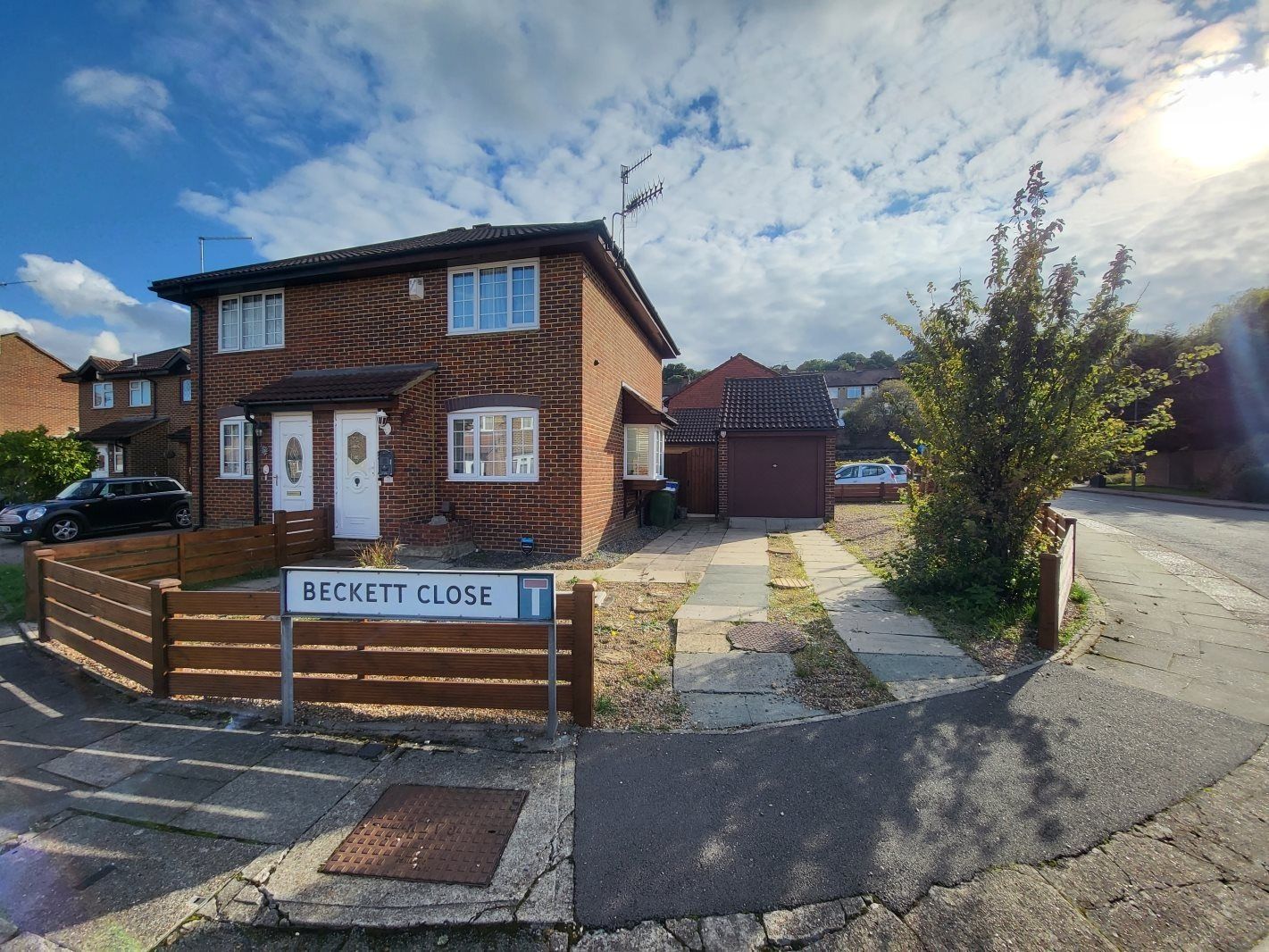2 bed semidetached house to rent in Beckett Close, Abbey Wood, Bexley