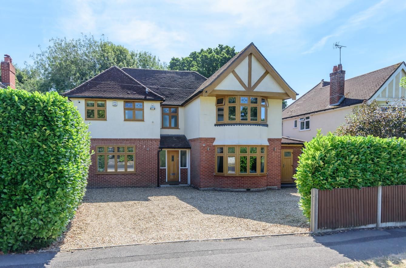 5 bed detached house for sale in Kingsway, Hiltingbury, Chandlers Ford