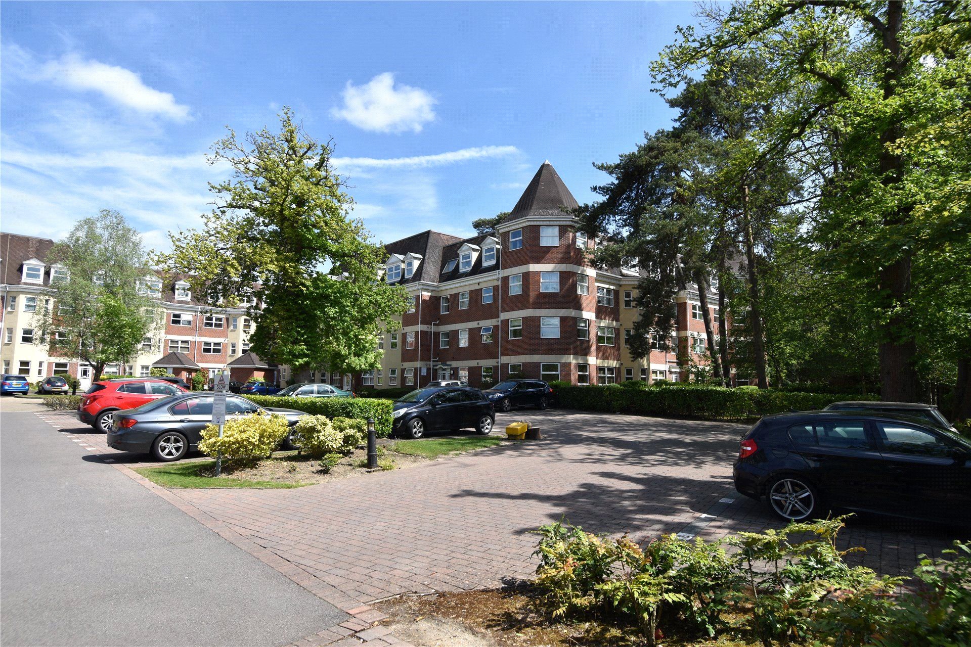 2 bed flat for sale in Elmhurst Court, Heathcote Road, Camberley