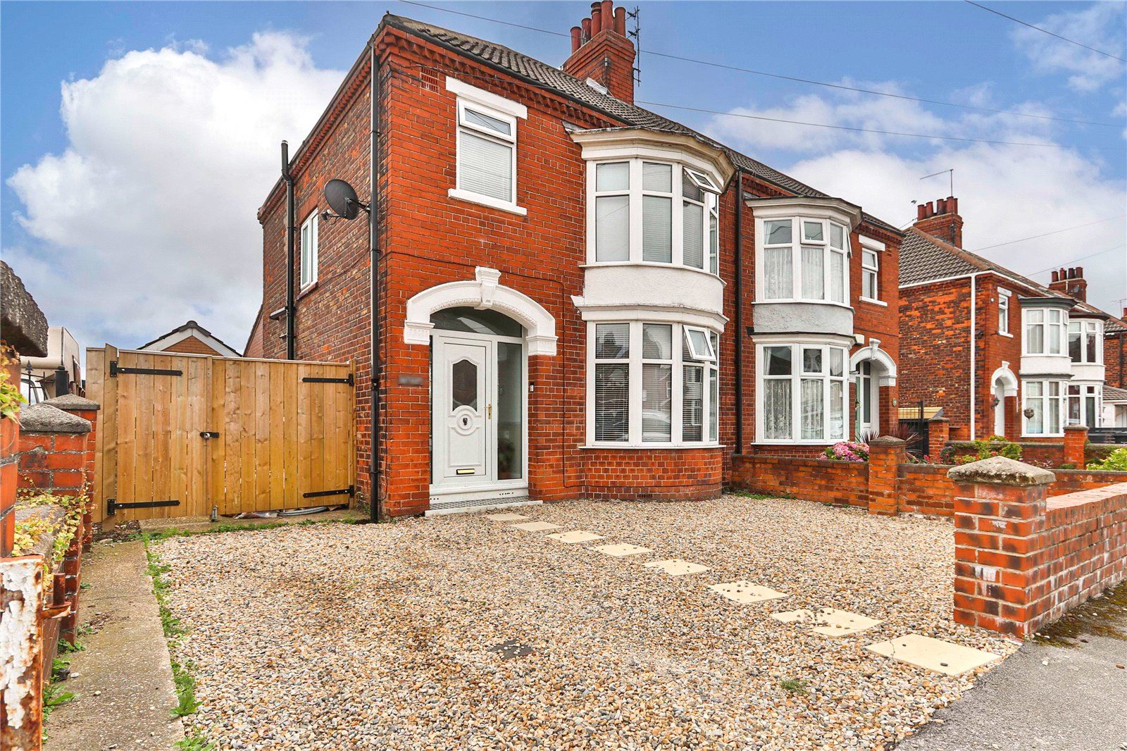 3 bed semidetached house for sale in Riversdale Road, Hull, East