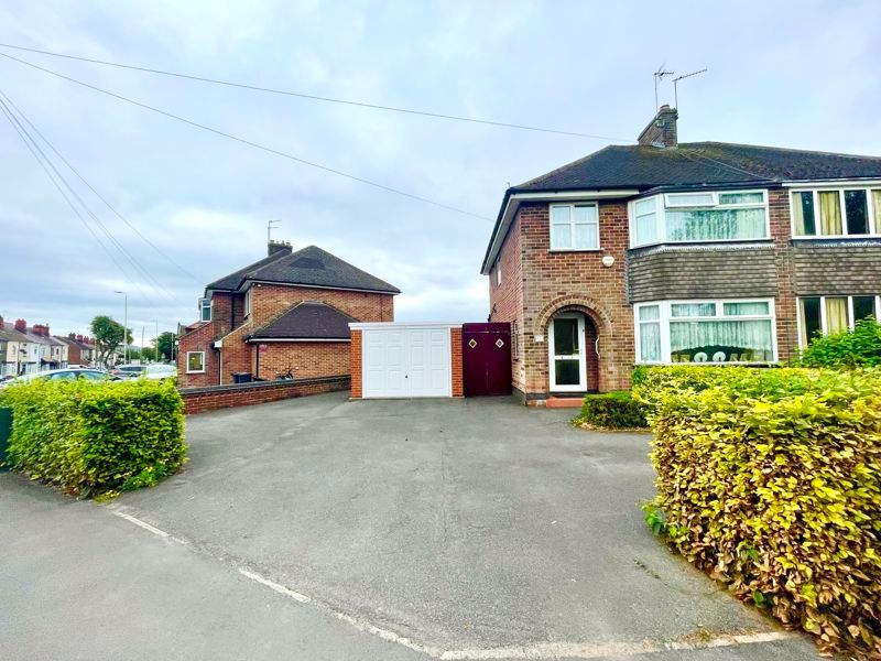 3 bed semidetached house for sale in Ravenstone Road, Ravenstone