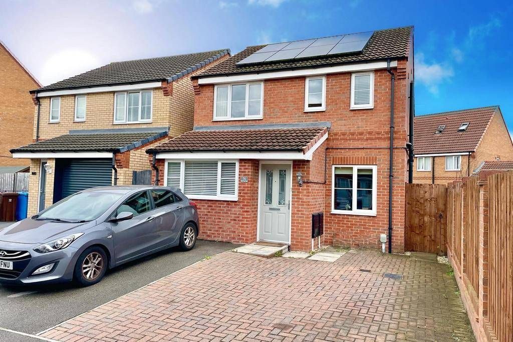 3 bed detached house for sale in Hyde Park Road, Kingswood, Hull HU7