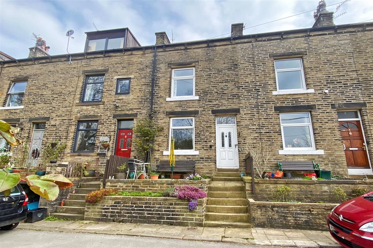 4 bed terraced house for sale in Danny Lane, Luddendenfoot HX2 Zoopla