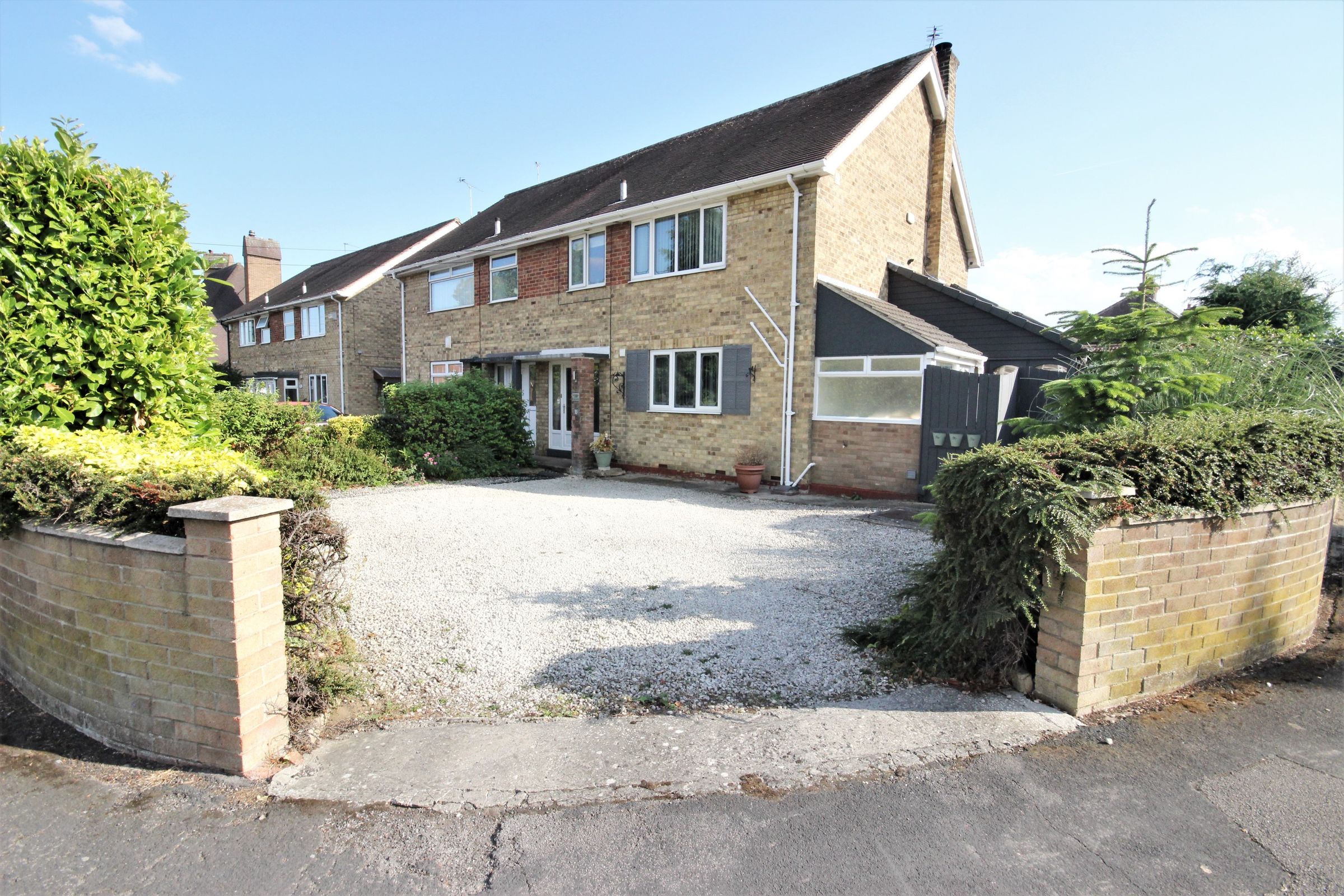 3 bed semidetached house for sale in Kingston Road, Willerby HU10 Zoopla