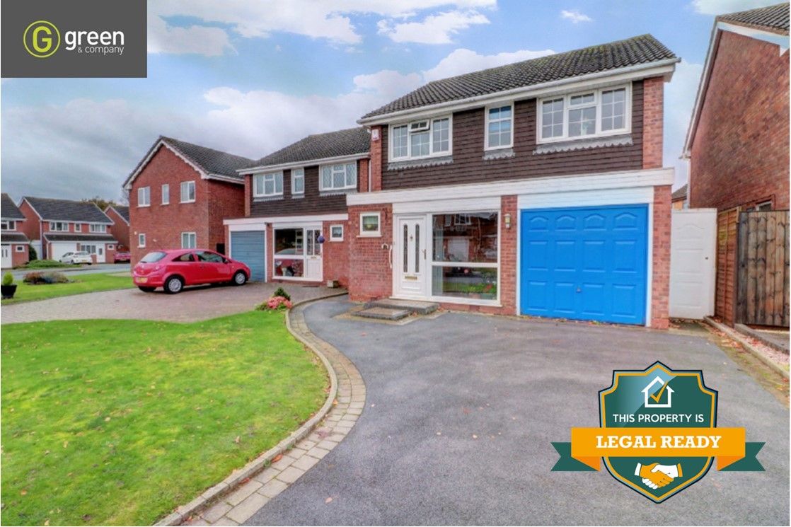 3 bed detached house for sale in Park Hall Crescent, Castle Bromwich