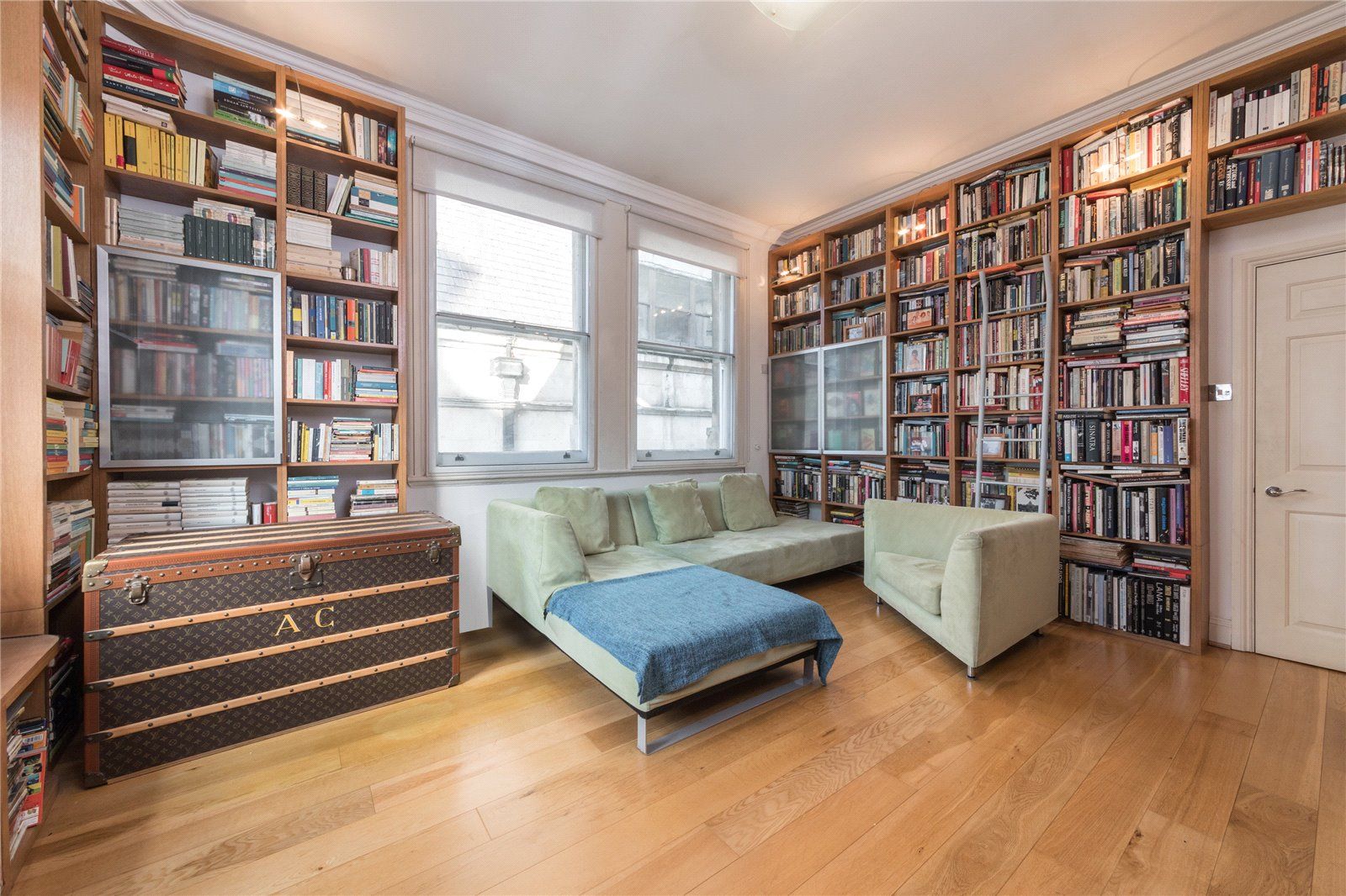 Whitehall, Trafalgar Square, London SW1A  