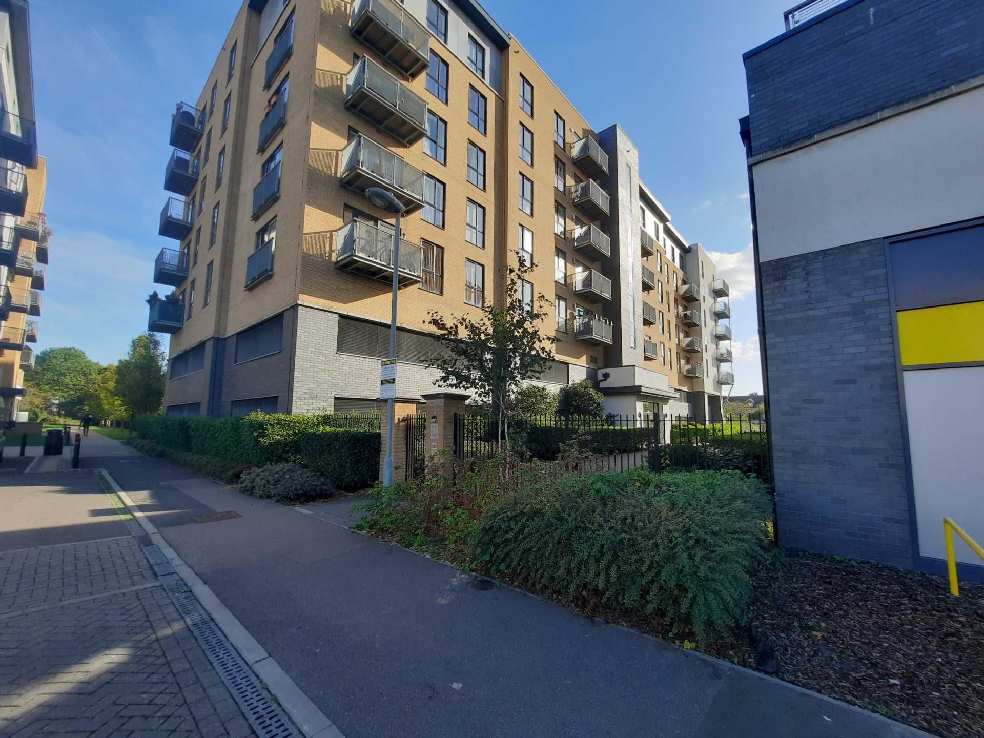 2 bed flat to rent in Moyle House, Belvedere DA17 Zoopla