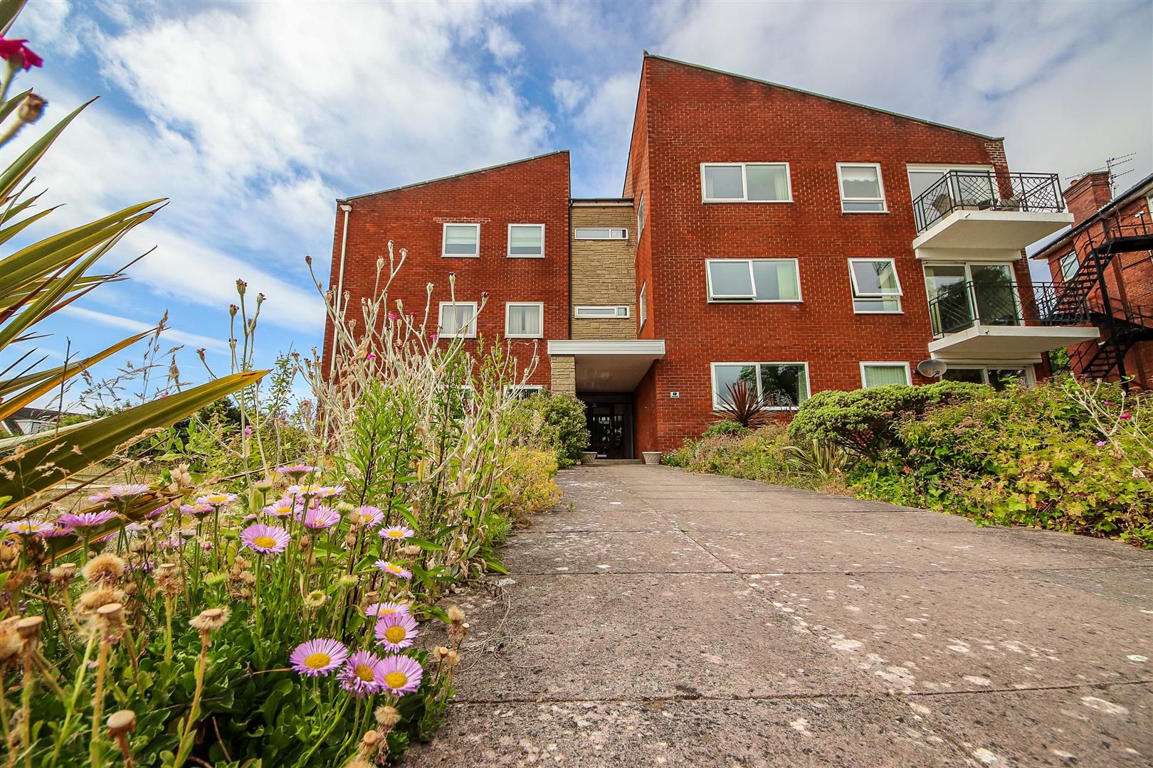 2 bed flat for sale in Westcliffe Road, Birkdale, Southport PR8 Zoopla