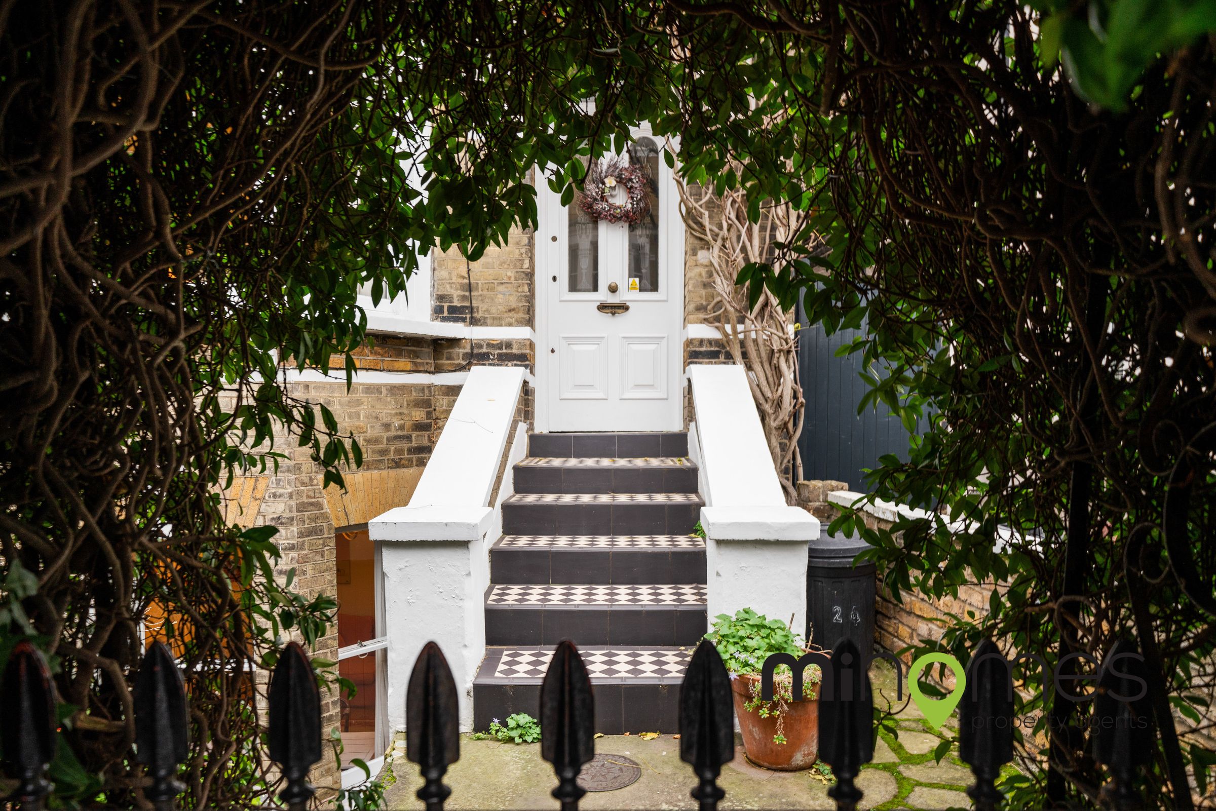 4 bed semidetached house for sale in Geraldine Road, London SW18 Zoopla