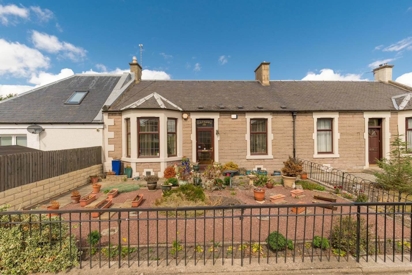 3 bed semidetached bungalow for sale in 151 The Loan, Loanhead EH20