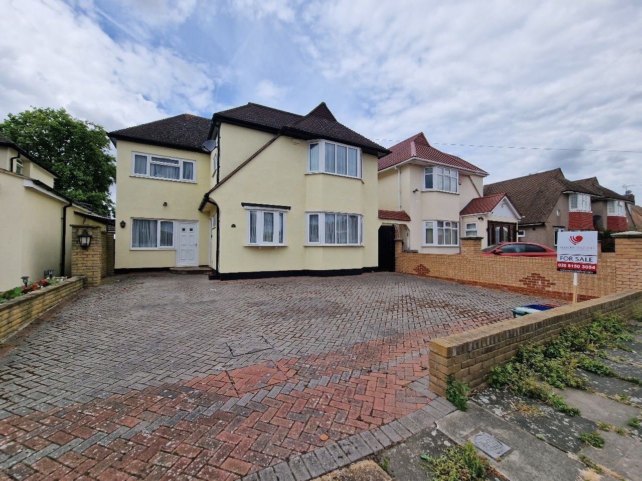 4 bed detached house for sale in Camborne Way, Hounslow TW5 Zoopla