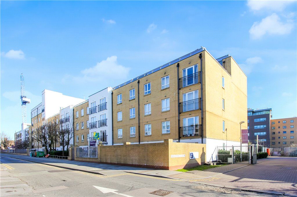 2 bed flat for sale in Windmill Lane, Stratford, London E15 Zoopla