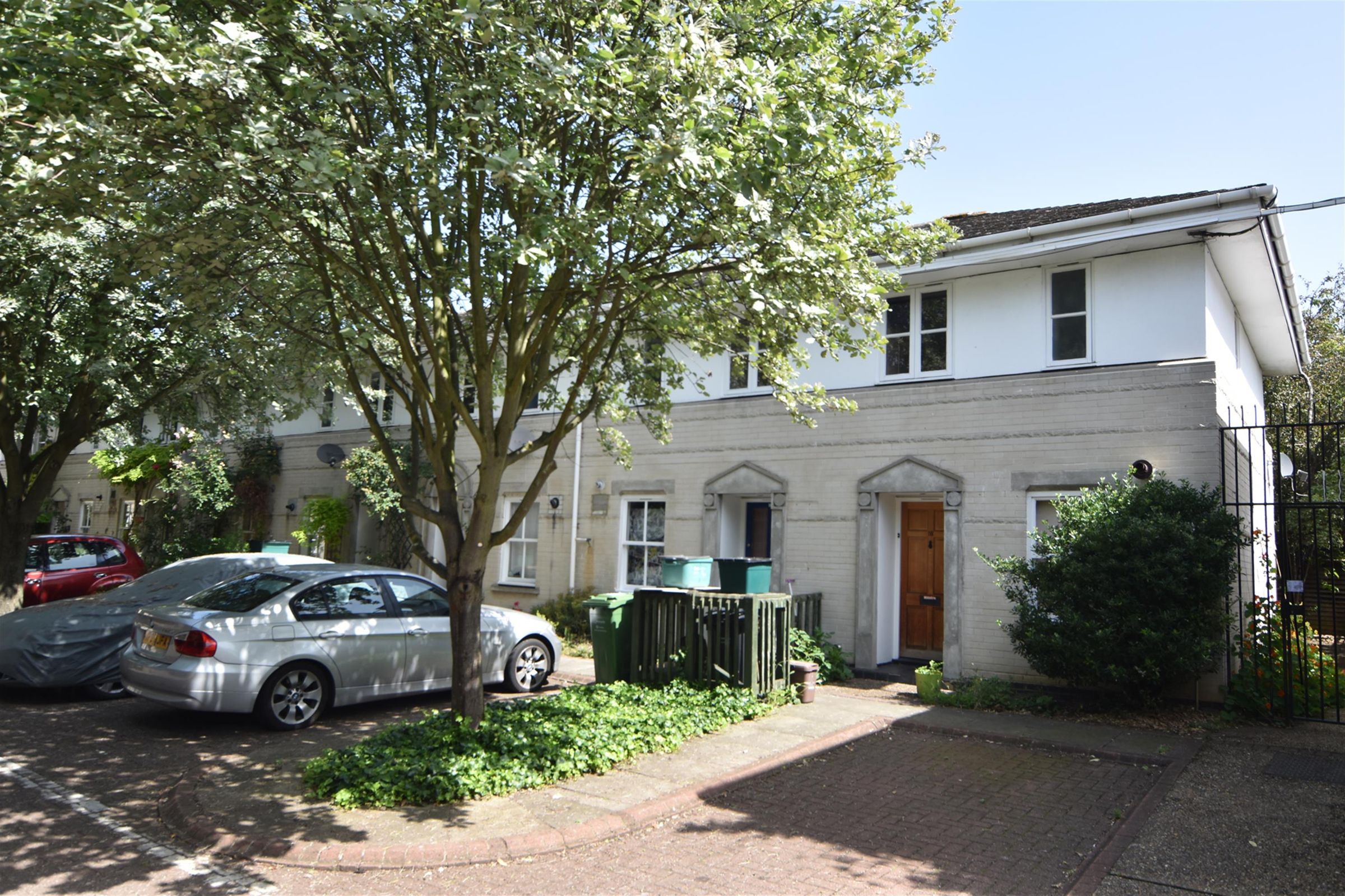 Bergholt Mews, London, London NW1  