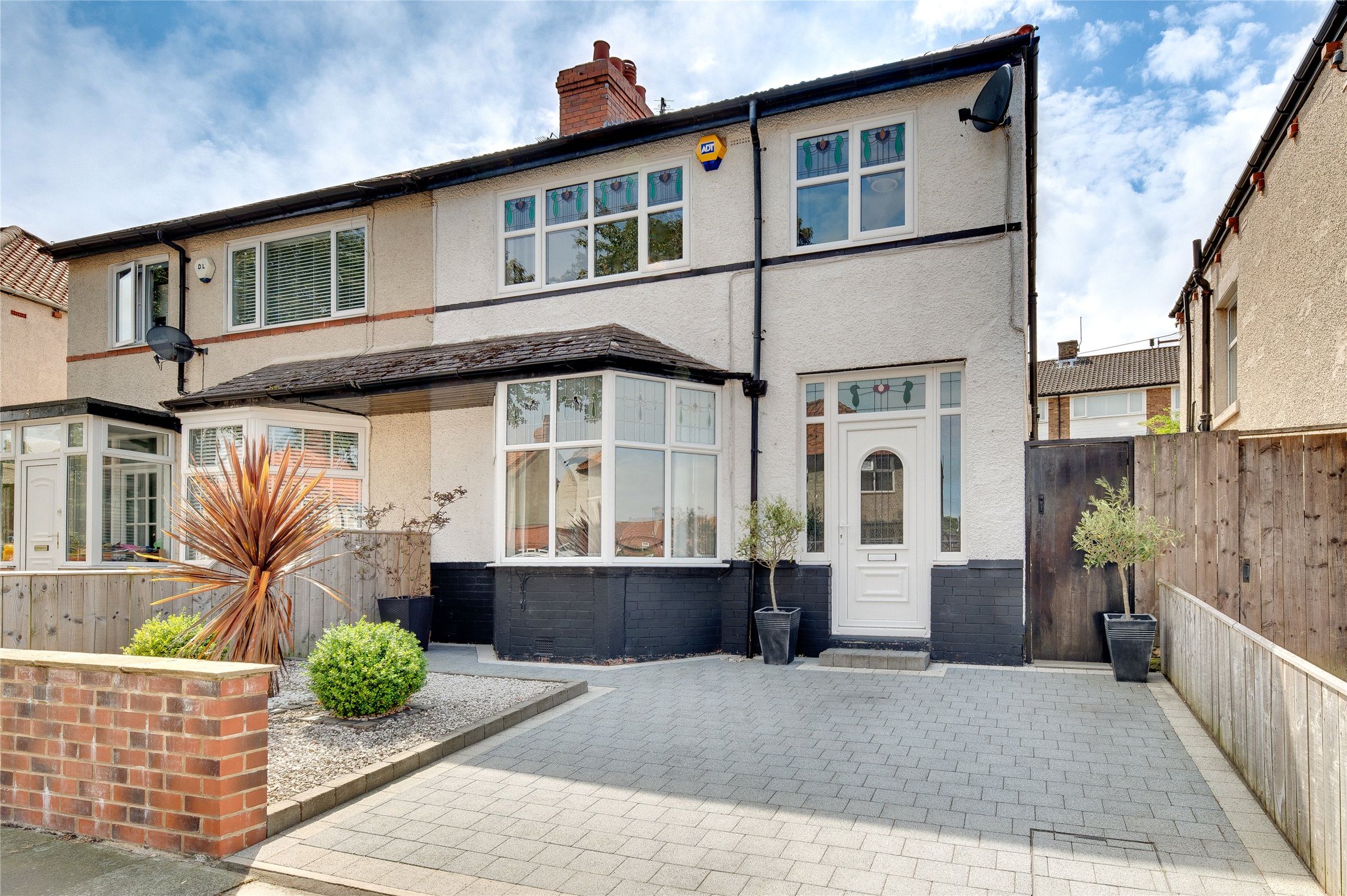 3 bed semidetached house for sale in Lyndhurst Road, Monkseaton NE25