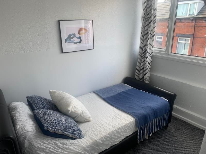 3 bed property to rent in Edinburgh Terrace, Armley, Leeds LS12 Zoopla