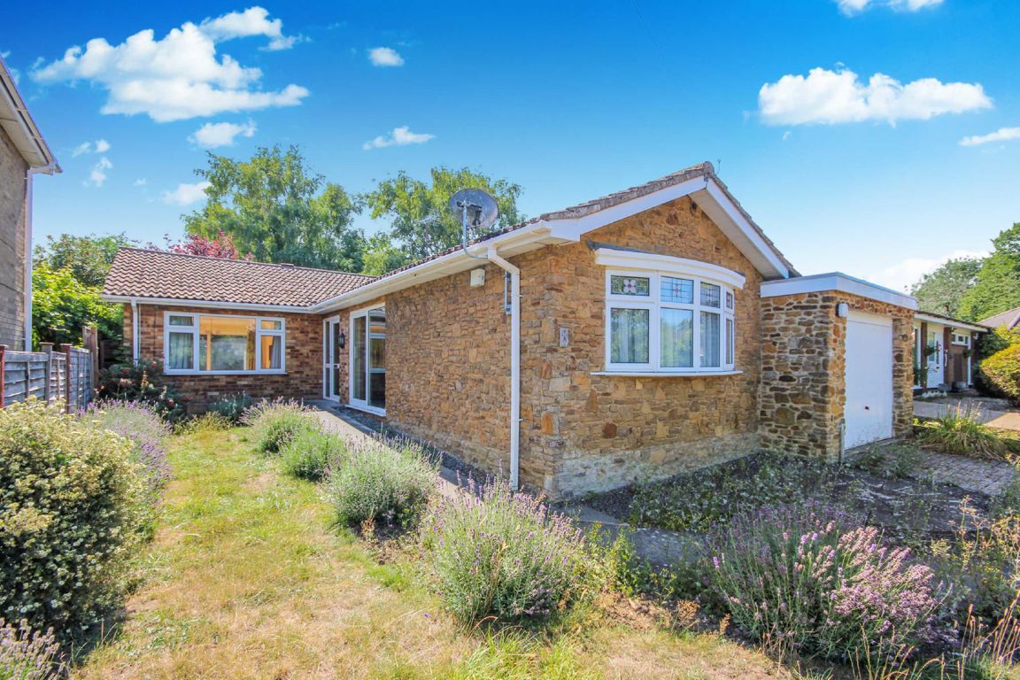 3 bed detached bungalow for sale in Stanwick Road, Higham Ferrers
