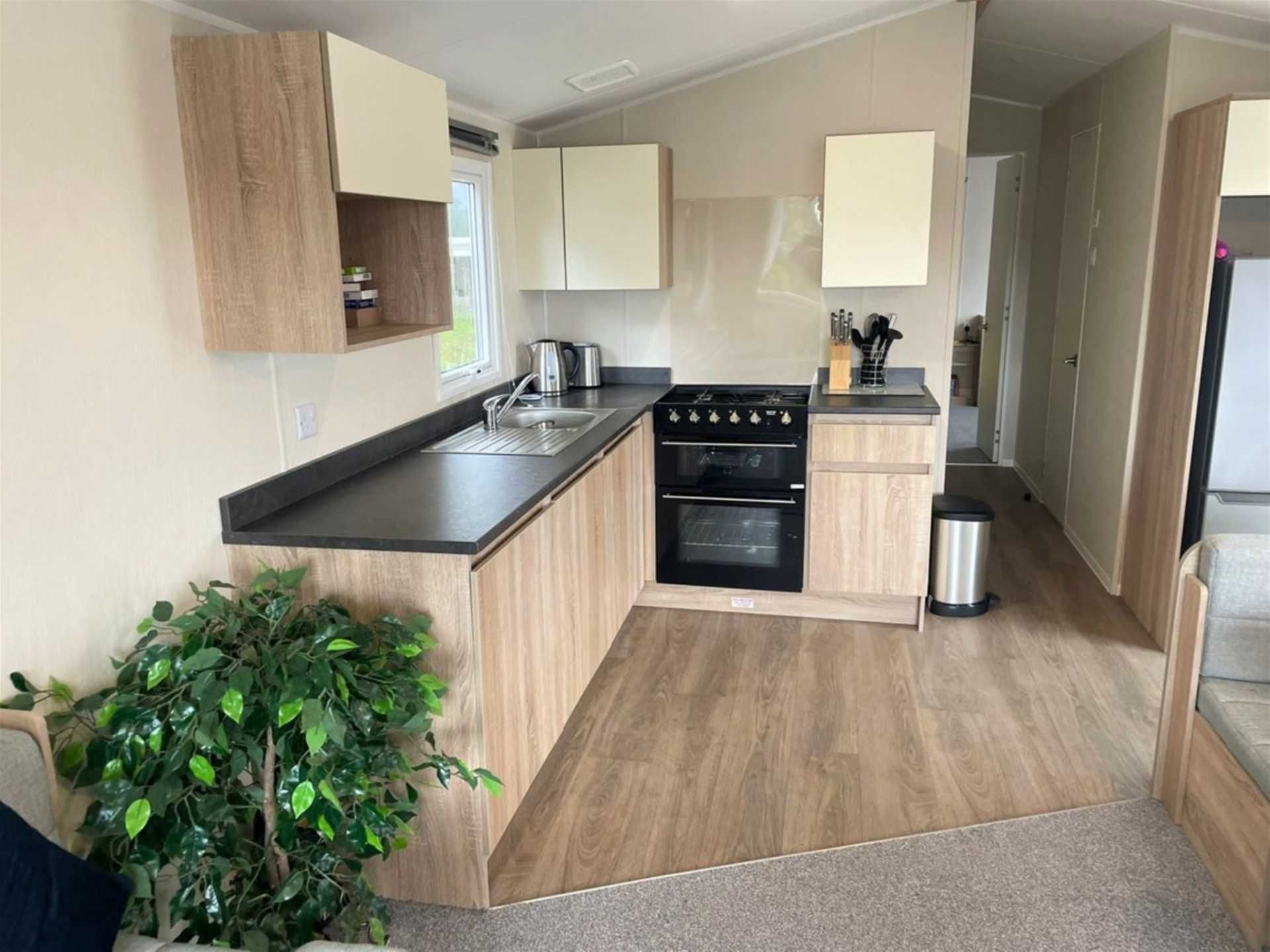 2 bed mobile/park home for sale in Llanrug, Caernarfon LL55 Zoopla